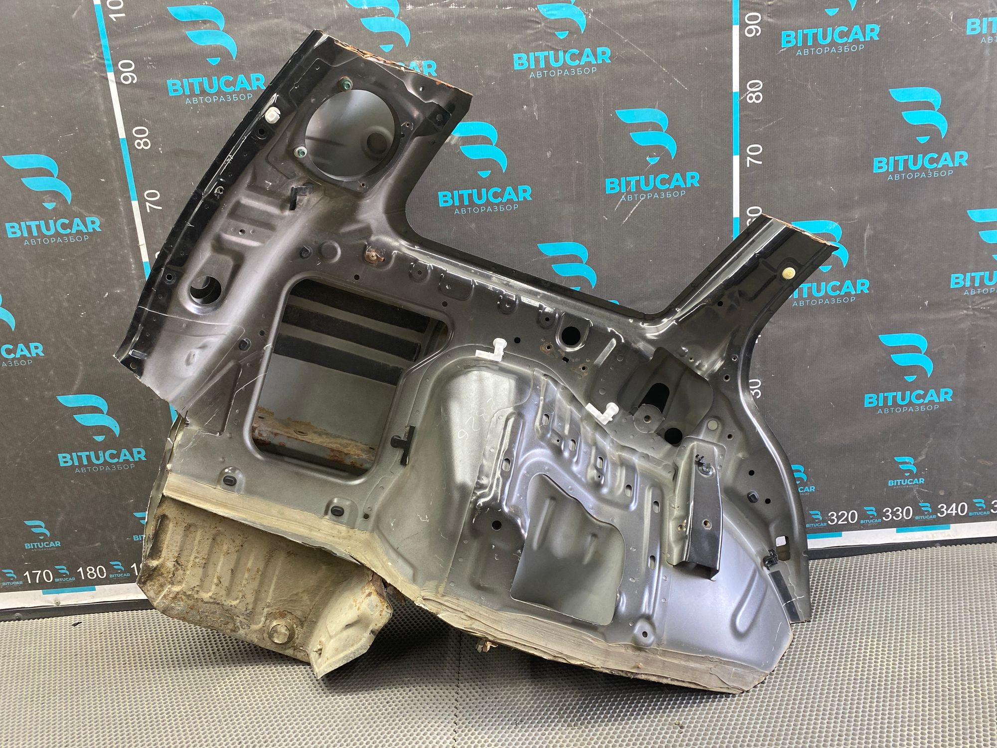 https://ycs.partsauto.market/partsauto-images/thmbs/userImages/c8f07ba63eb5b2f0f6006ea854bf8f7d/part/b554f1d7-4f0d-4e5a-b1a1-2999d20312ad_1776427938983.jpg