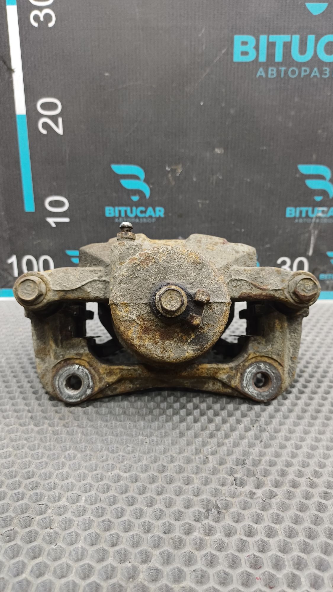 https://ycs.partsauto.market/partsauto-images/thmbs/userImages/c8f07ba63eb5b2f0f6006ea854bf8f7d/part/b558eae3-6e5c-4fa5-8293-1df02964ca6c_1777292868650.jpg