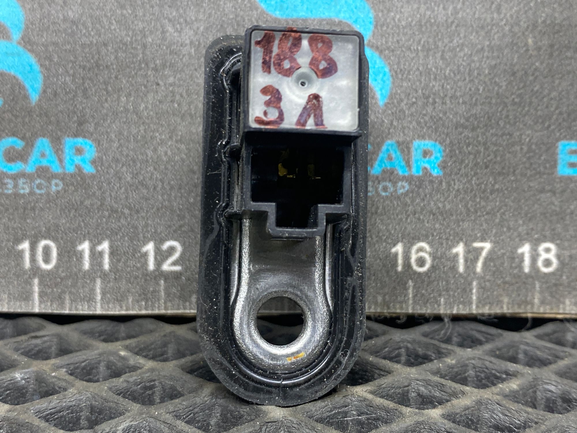 https://ycs.partsauto.market/partsauto-images/thmbs/userImages/c8f07ba63eb5b2f0f6006ea854bf8f7d/part/b59a1b61-039f-41ba-ab16-6085f65ba39c_1777383183951.jpg