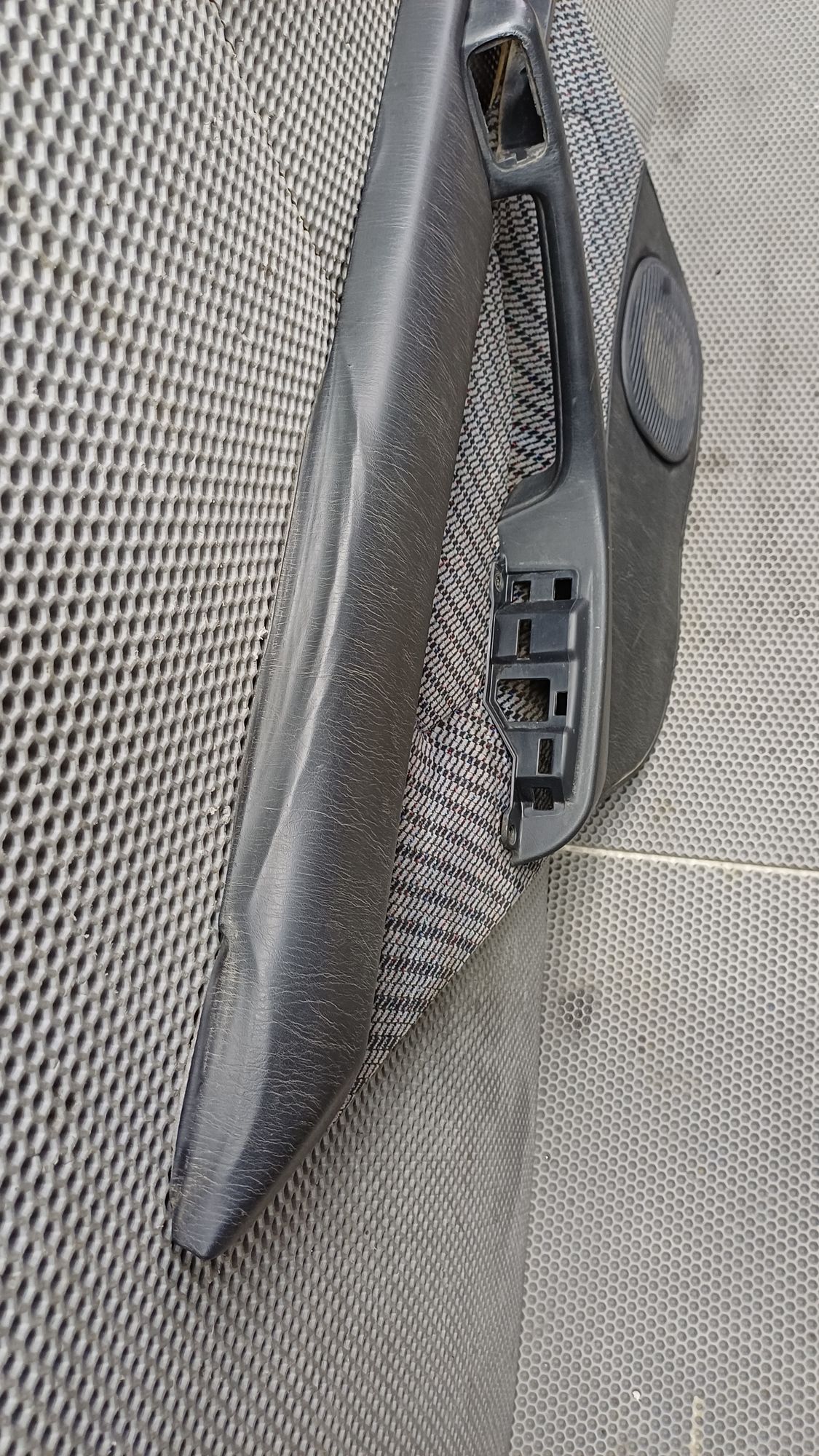 Б/У Обшивка двери задней левой Toyota CARINA E 6 дорест. 1992—1996 1994 Зеленый, 1390 рублей, Краснодар