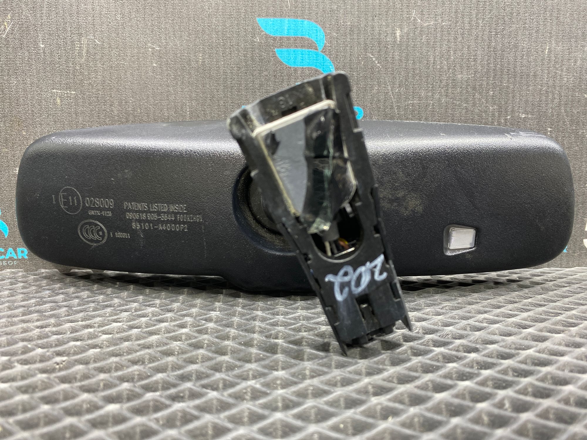 https://ycs.partsauto.market/partsauto-images/thmbs/userImages/c8f07ba63eb5b2f0f6006ea854bf8f7d/part/b6af003e-bd00-4290-a27d-ad157127eedc_1777799442978.jpg