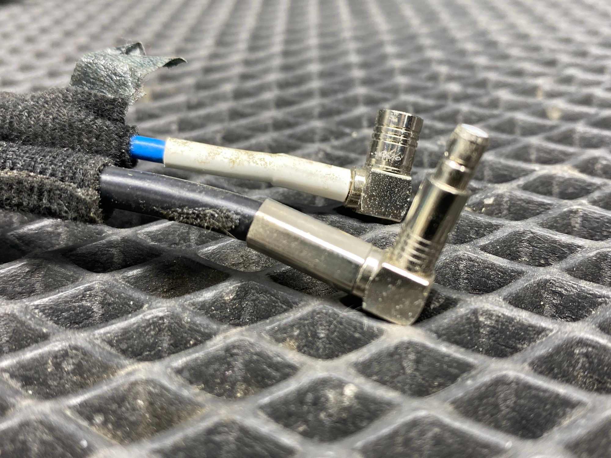 https://ycs.partsauto.market/partsauto-images/thmbs/userImages/c8f07ba63eb5b2f0f6006ea854bf8f7d/part/b6b9a598-6ae3-46c4-96f7-1417f990b8c9_1777720138023.jpg