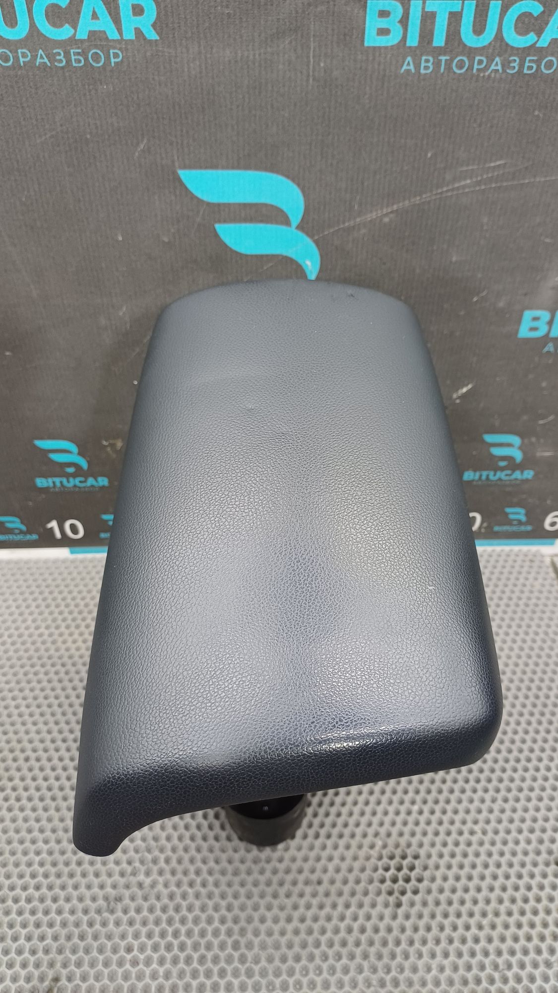 https://ycs.partsauto.market/partsauto-images/thmbs/userImages/c8f07ba63eb5b2f0f6006ea854bf8f7d/part/b7f3c173-e0c2-4cda-8c12-0cda5de7ae80_1777357419718.jpg
