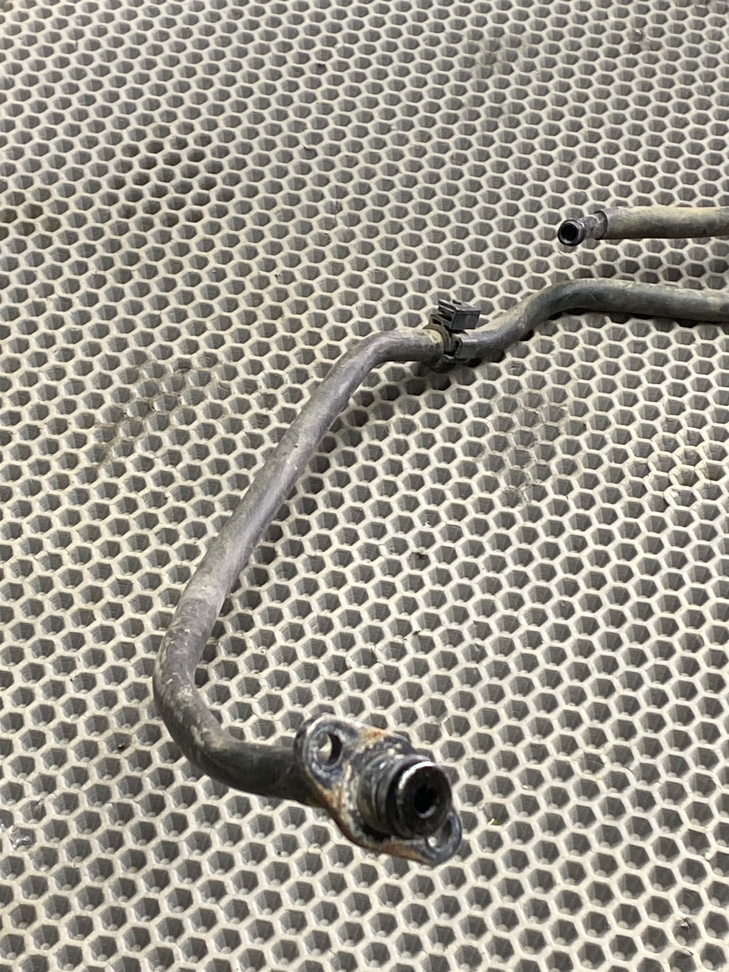 https://ycs.partsauto.market/partsauto-images/thmbs/userImages/c8f07ba63eb5b2f0f6006ea854bf8f7d/part/b8ae546d-19eb-4f8a-8982-0961a62ead00_1777371698424.jpg