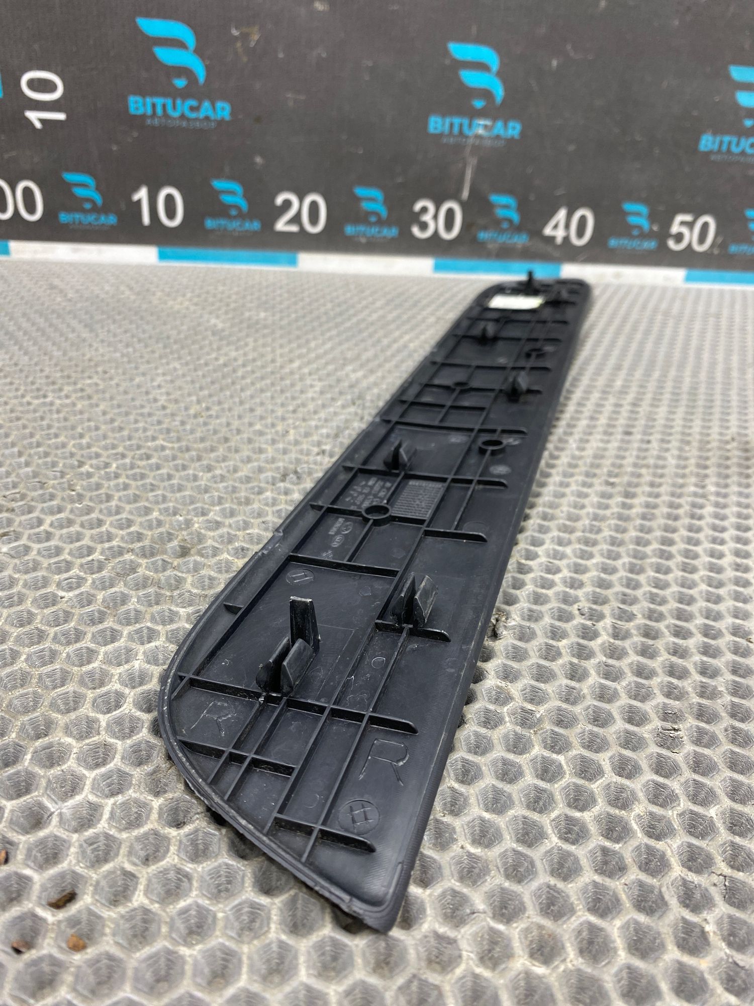 https://ycs.partsauto.market/partsauto-images/thmbs/userImages/c8f07ba63eb5b2f0f6006ea854bf8f7d/part/b8f899a1-fe73-4a43-a4c1-2ee312c505ee_1777302809676.jpg