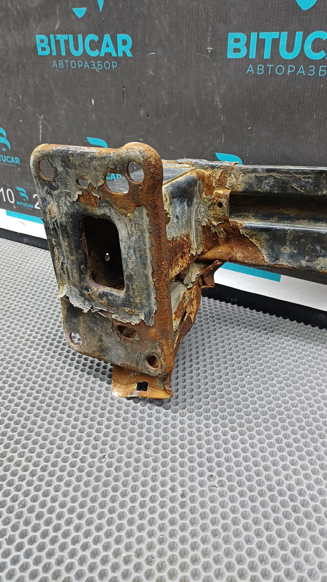 https://ycs.partsauto.market/partsauto-images/thmbs/userImages/c8f07ba63eb5b2f0f6006ea854bf8f7d/part/b9d5f672-772f-46b6-a0f0-85df9db2bced_1774945692173.jpg