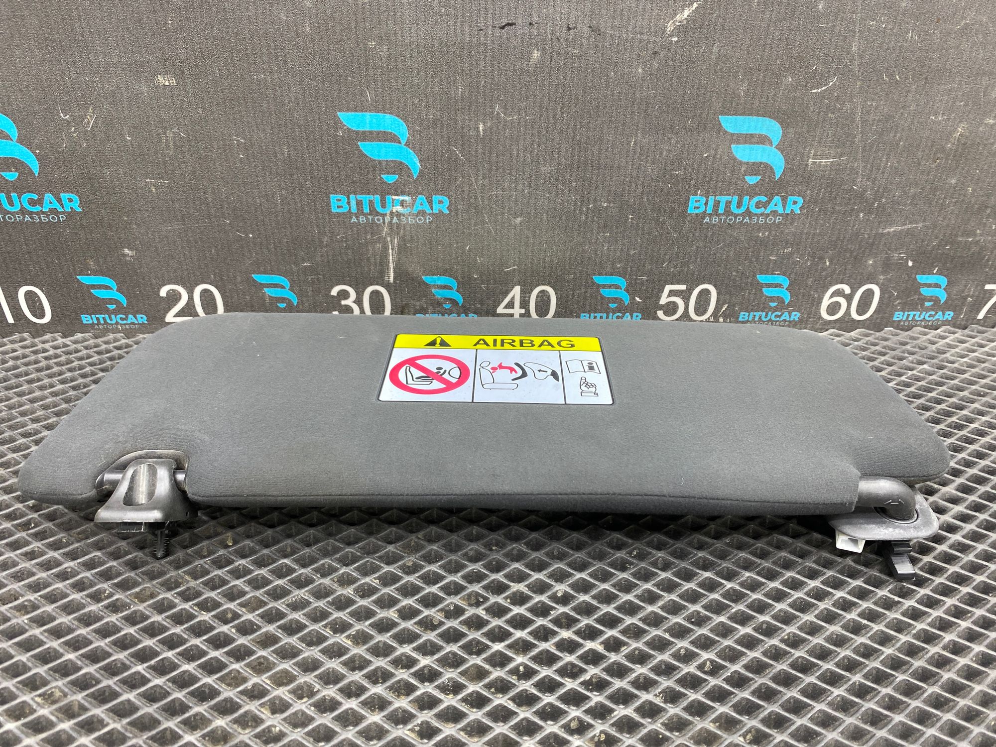 https://ycs.partsauto.market/partsauto-images/thmbs/userImages/c8f07ba63eb5b2f0f6006ea854bf8f7d/part/ba33be10-2784-4302-abb0-b62a963d3034_1777792729191.jpg