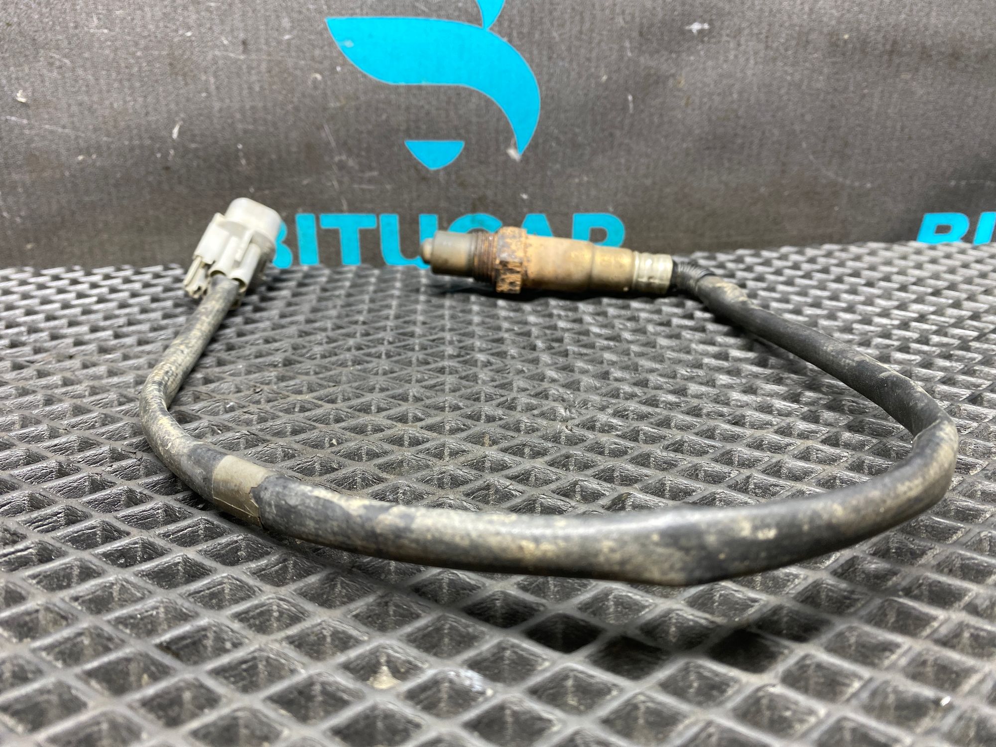 https://ycs.partsauto.market/partsauto-images/thmbs/userImages/c8f07ba63eb5b2f0f6006ea854bf8f7d/part/baf6b150-0de9-4323-9543-71509b90c0fd_1777289099012.jpg