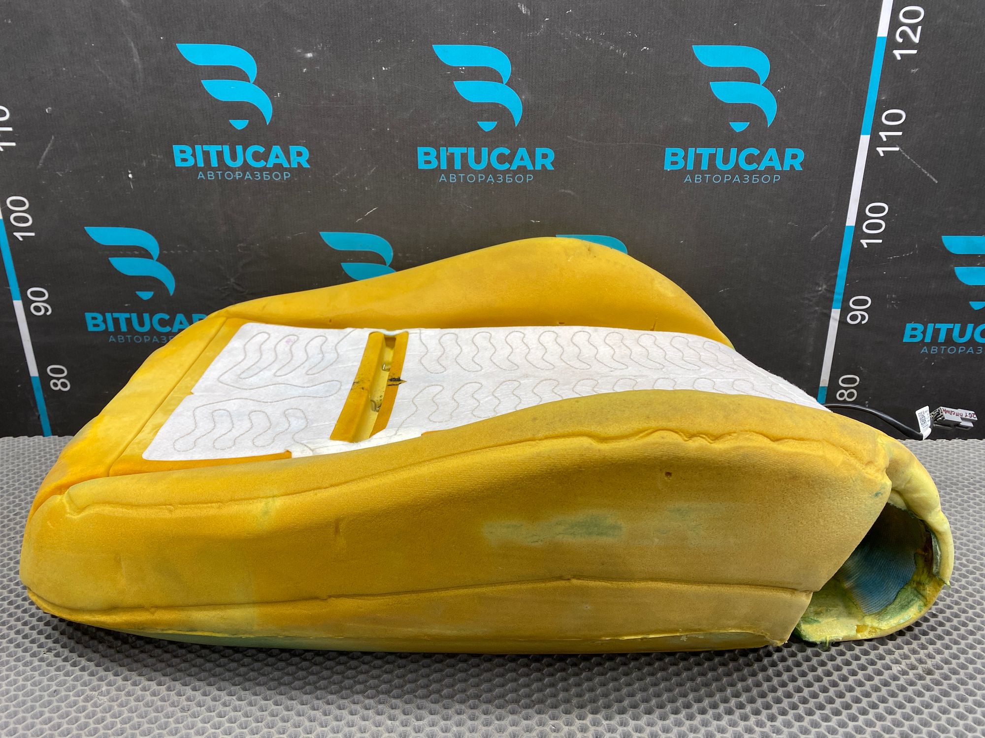 https://ycs.partsauto.market/partsauto-images/thmbs/userImages/c8f07ba63eb5b2f0f6006ea854bf8f7d/part/bb210141-e34b-4801-b529-da4c4ffc3d17_1777039537567.jpg