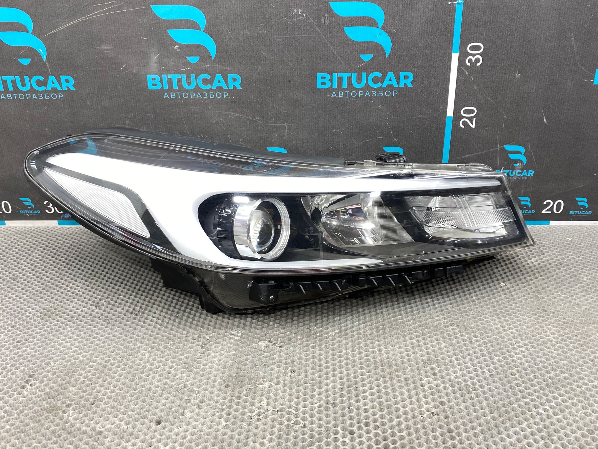 https://ycs.partsauto.market/partsauto-images/thmbs/userImages/c8f07ba63eb5b2f0f6006ea854bf8f7d/part/bb76db87-0e2e-4a5c-819e-3d907463de0c_1769525009304.jpg