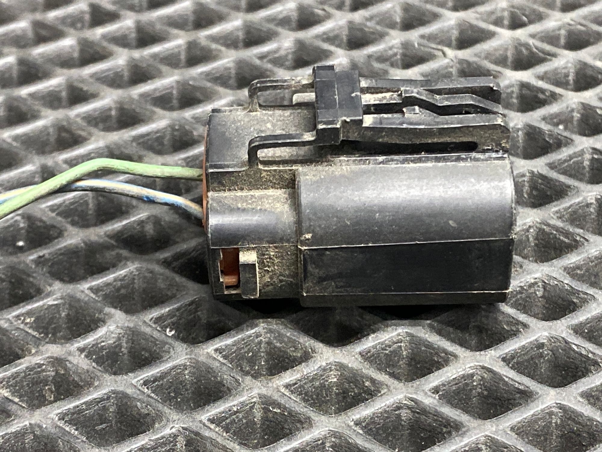 Б/У Фишка моторчика вентилятора Kia Cerato 2 TD , AT G4FC 1.6 L 2011г, 499 рублей, Краснодар