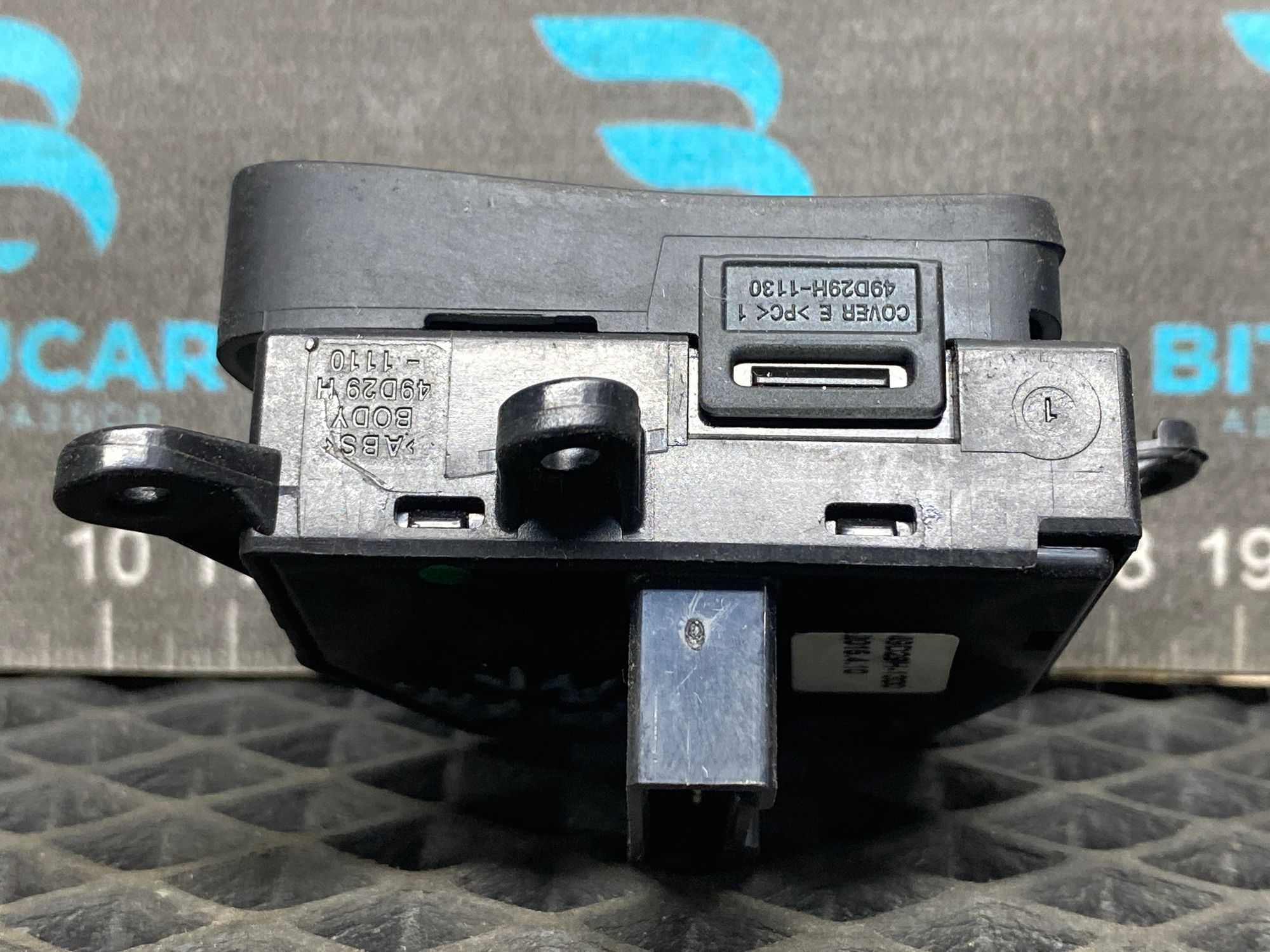 https://ycs.partsauto.market/partsauto-images/thmbs/userImages/c8f07ba63eb5b2f0f6006ea854bf8f7d/part/bbb2dcc8-3144-479e-b2c1-e56a5cf5498c_1777387548364.jpg