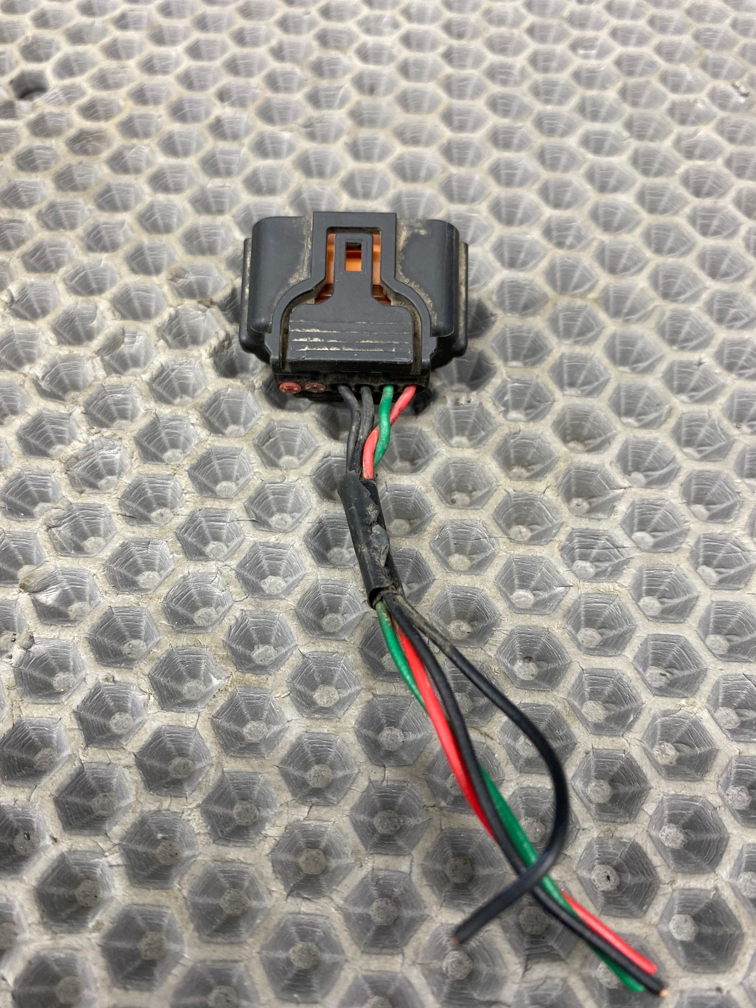 Б/У Фишка датчика парковки  Kia Optima 4 рест 2019г. 2.0L. G4ND АКПП, 890 рублей, Краснодар