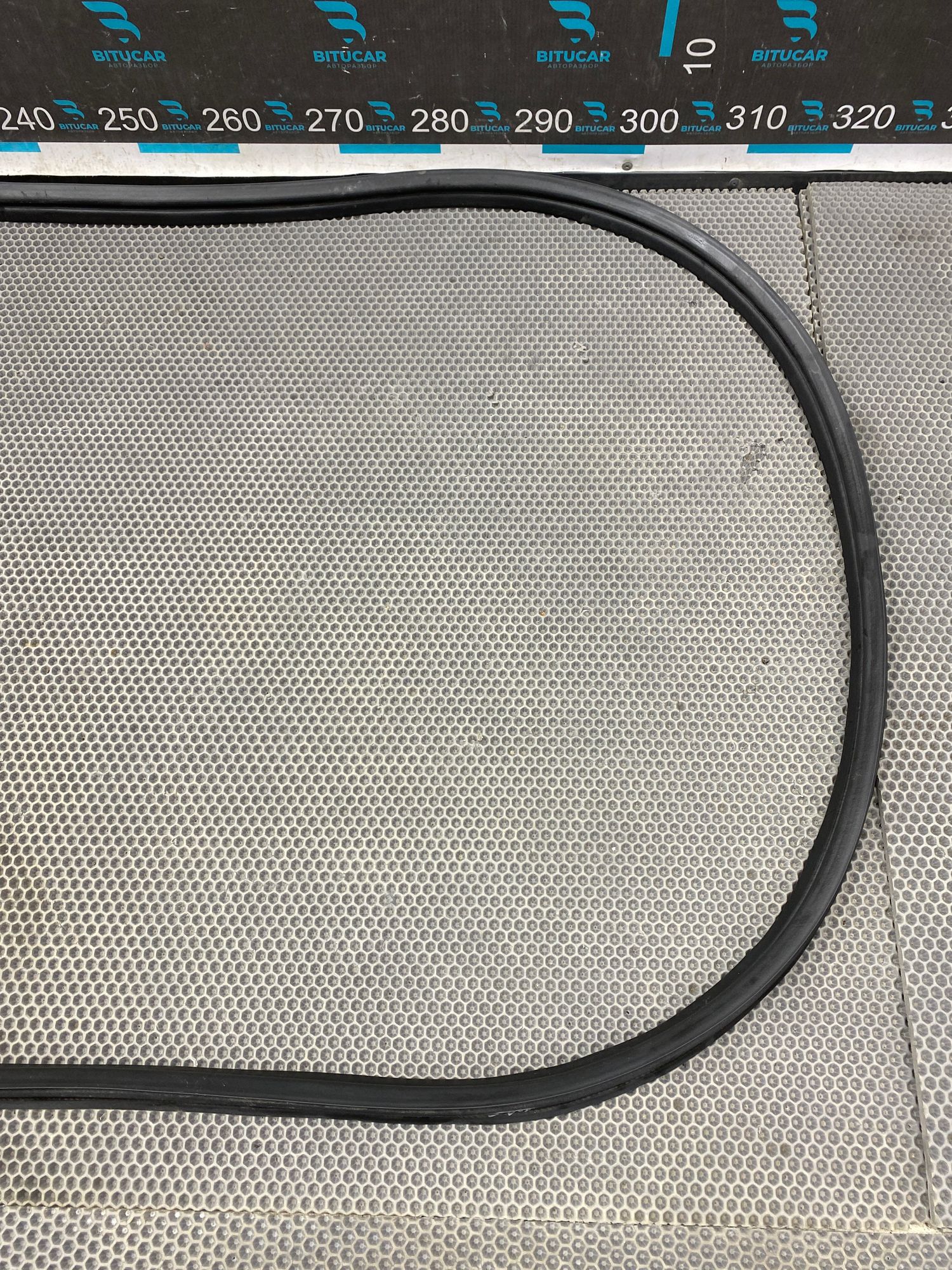 https://ycs.partsauto.market/partsauto-images/thmbs/userImages/c8f07ba63eb5b2f0f6006ea854bf8f7d/part/bc7c71c6-3925-43ec-97a4-313519119b59_1777616953666.jpg