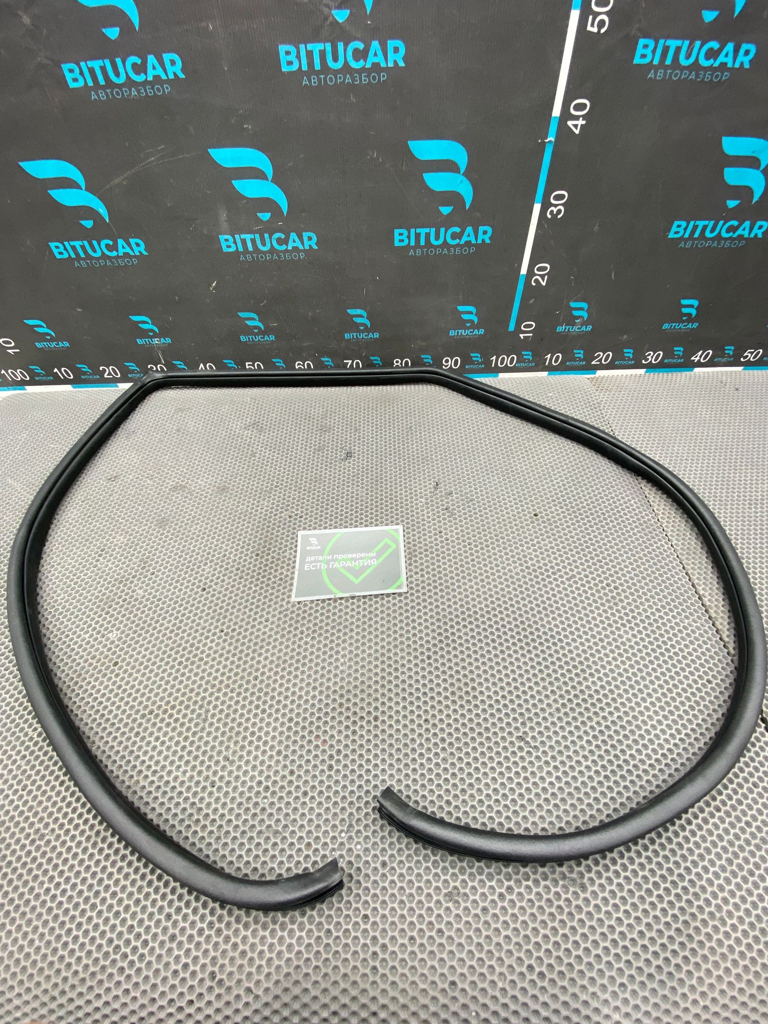 Б/У Уплотнитель дверного проема задний левый Kia Ceed 1 ED (G4FC) 1.6L AT 2010 хэтчбек, 990 рублей, Краснодар