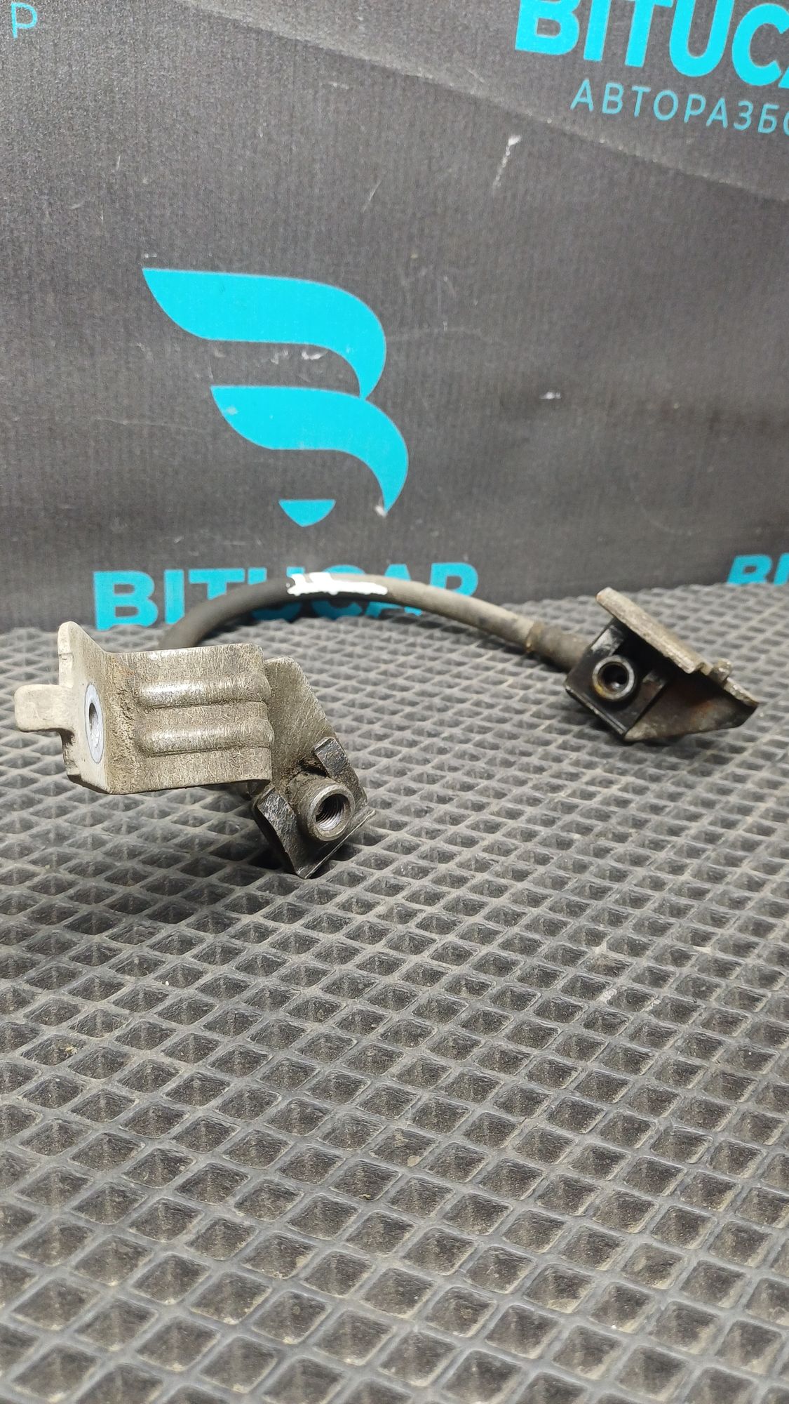 https://ycs.partsauto.market/partsauto-images/thmbs/userImages/c8f07ba63eb5b2f0f6006ea854bf8f7d/part/bd2976a0-f956-4e48-920b-a39a67adf238_1777099253671.jpg