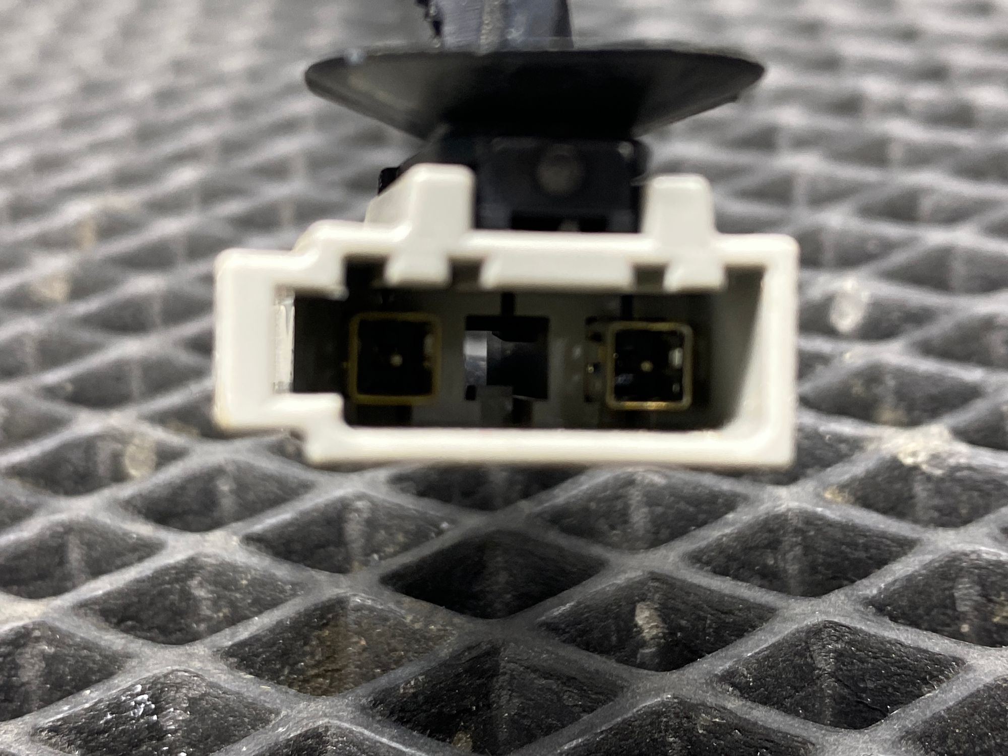 https://ycs.partsauto.market/partsauto-images/thmbs/userImages/c8f07ba63eb5b2f0f6006ea854bf8f7d/part/bd31e110-c342-4e38-9891-f3194c01592d_1777720134491.jpg