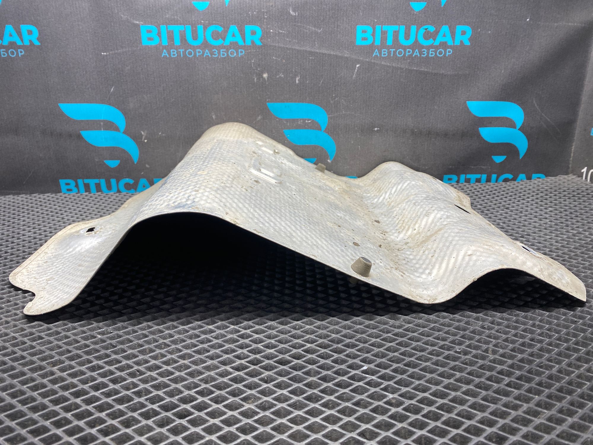 https://ycs.partsauto.market/partsauto-images/thmbs/userImages/c8f07ba63eb5b2f0f6006ea854bf8f7d/part/be79b750-26c2-491f-a206-939e351b24bc_1777465817245.jpg