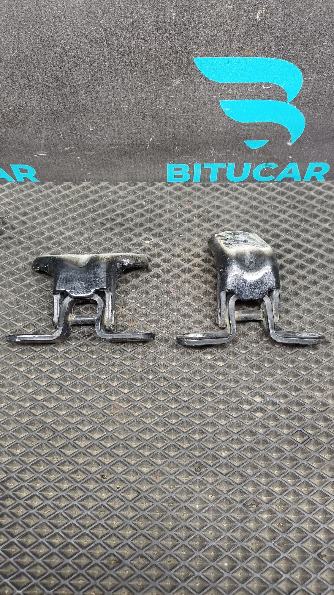 https://ycs.partsauto.market/partsauto-images/thmbs/userImages/c8f07ba63eb5b2f0f6006ea854bf8f7d/part/bf5bb5eb-74fc-4c03-b514-0bc1d0ac65a8_1777124871264.jpg