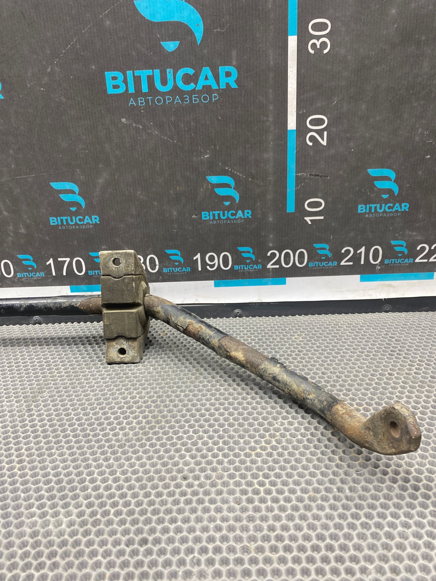 Б/У Стабилизатор подвески передний BMW 7-Series 4 дорест. 2001—2005 2003 Черный, 2990 рублей, Краснодар