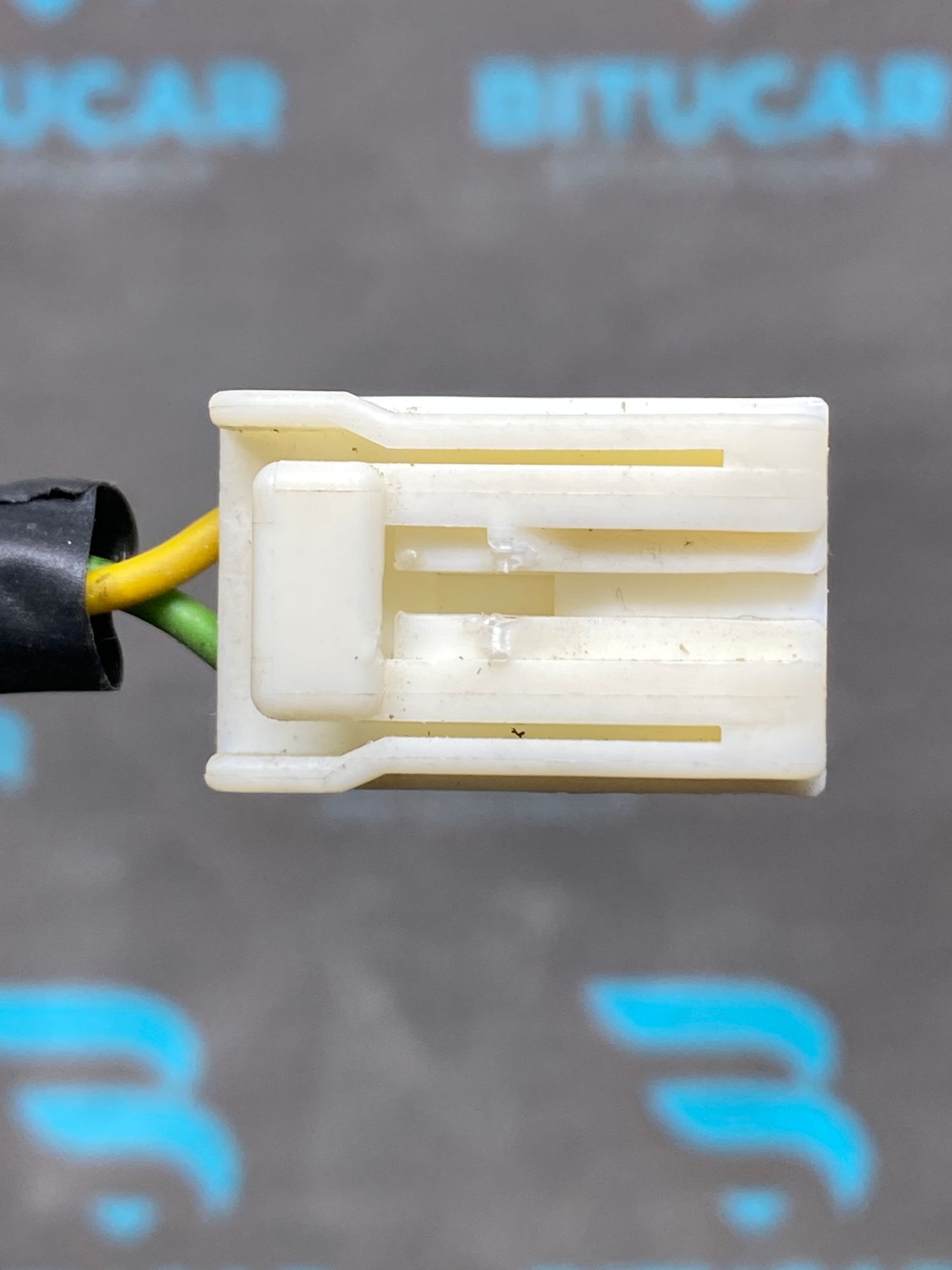 https://ycs.partsauto.market/partsauto-images/thmbs/userImages/c8f07ba63eb5b2f0f6006ea854bf8f7d/part/bfd5df49-1766-4c8c-b7ce-3cc2e746b529_1777446012415.jpg