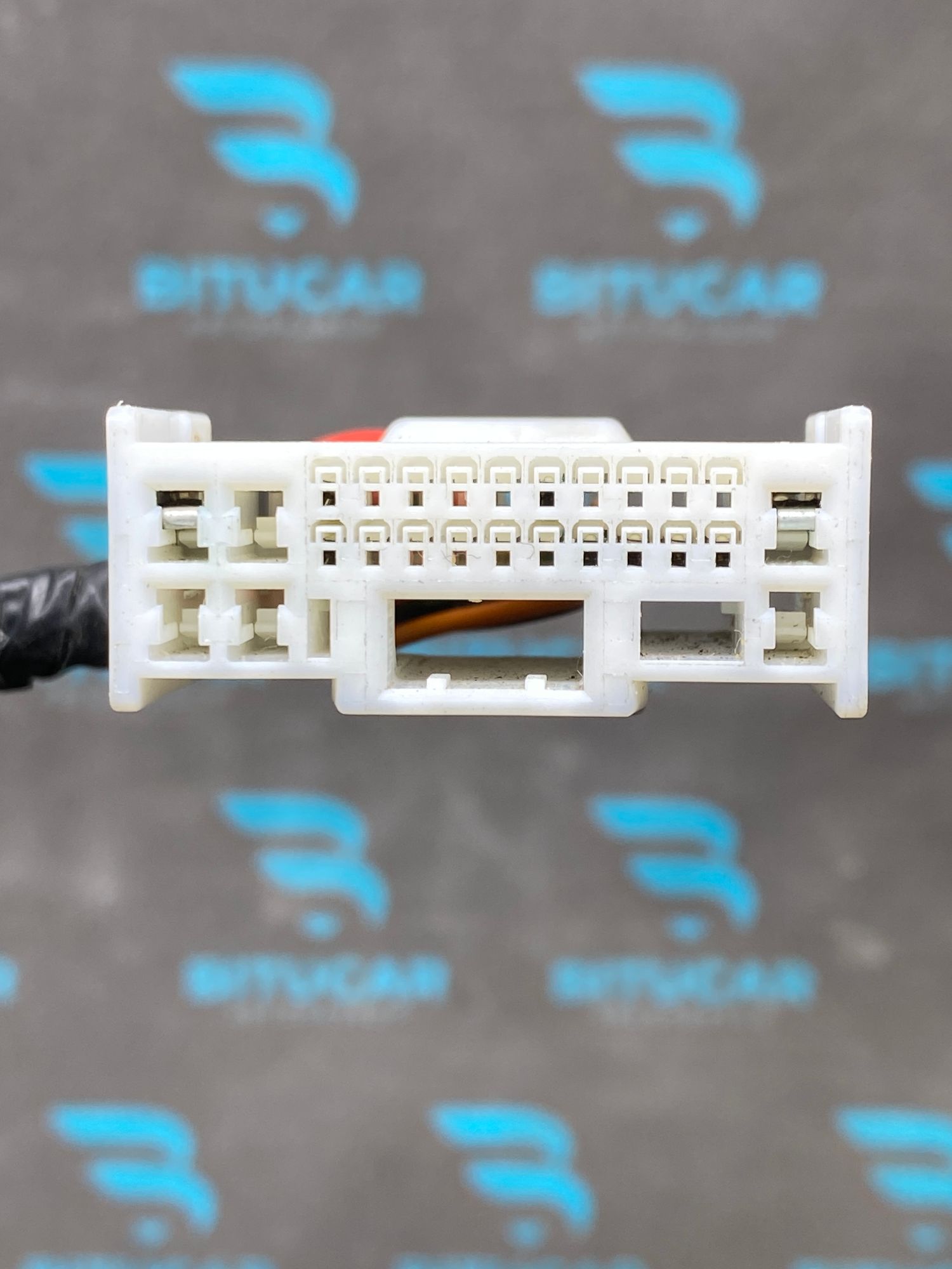 https://ycs.partsauto.market/partsauto-images/thmbs/userImages/c8f07ba63eb5b2f0f6006ea854bf8f7d/part/c012af6a-341e-4407-bf42-3ac00a3155c3_1777474425509.jpg