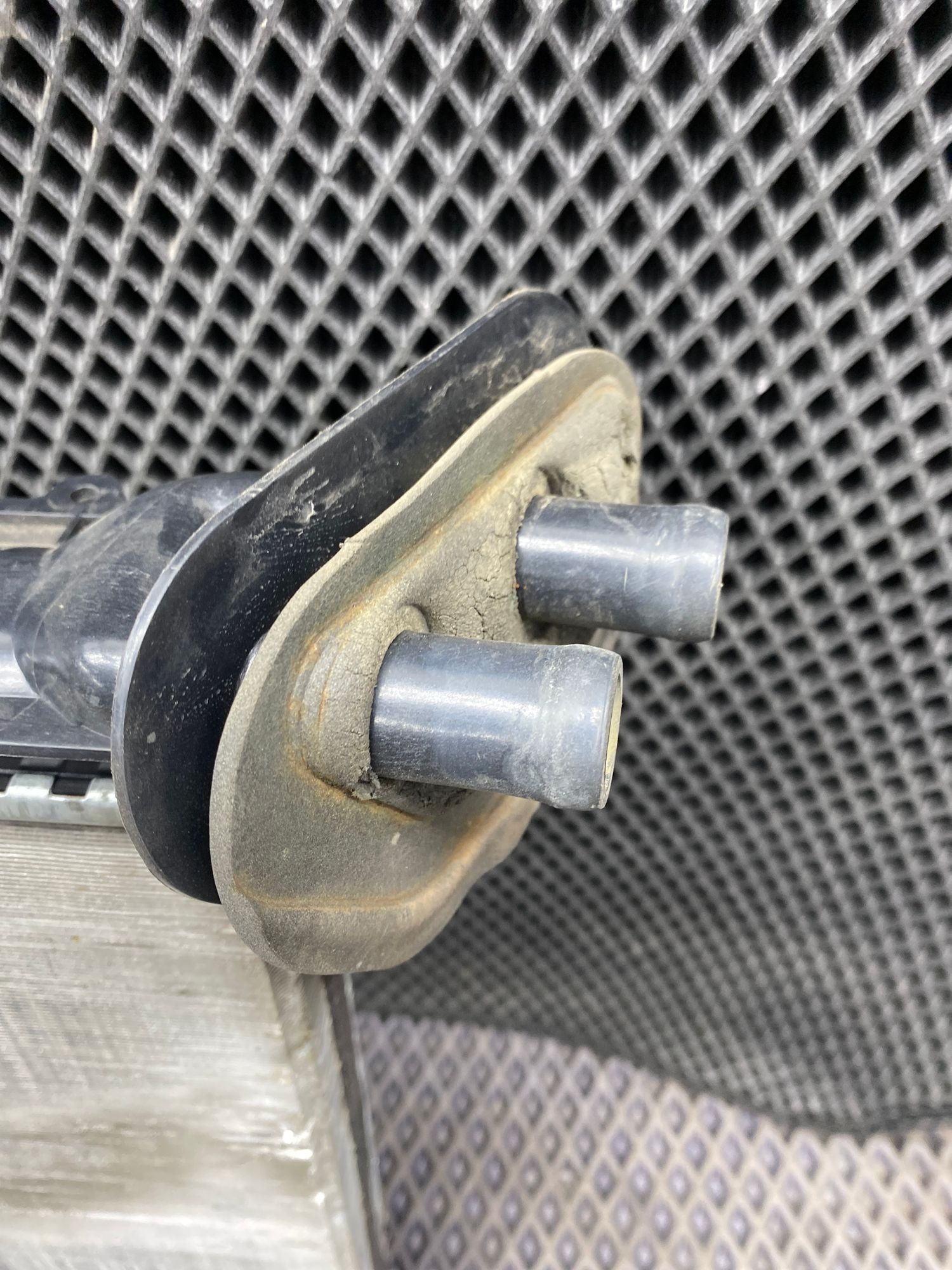 https://ycs.partsauto.market/partsauto-images/thmbs/userImages/c8f07ba63eb5b2f0f6006ea854bf8f7d/part/c028063c-7523-4c6f-8a9b-ee6c01ed812d_1772705401887.jpg