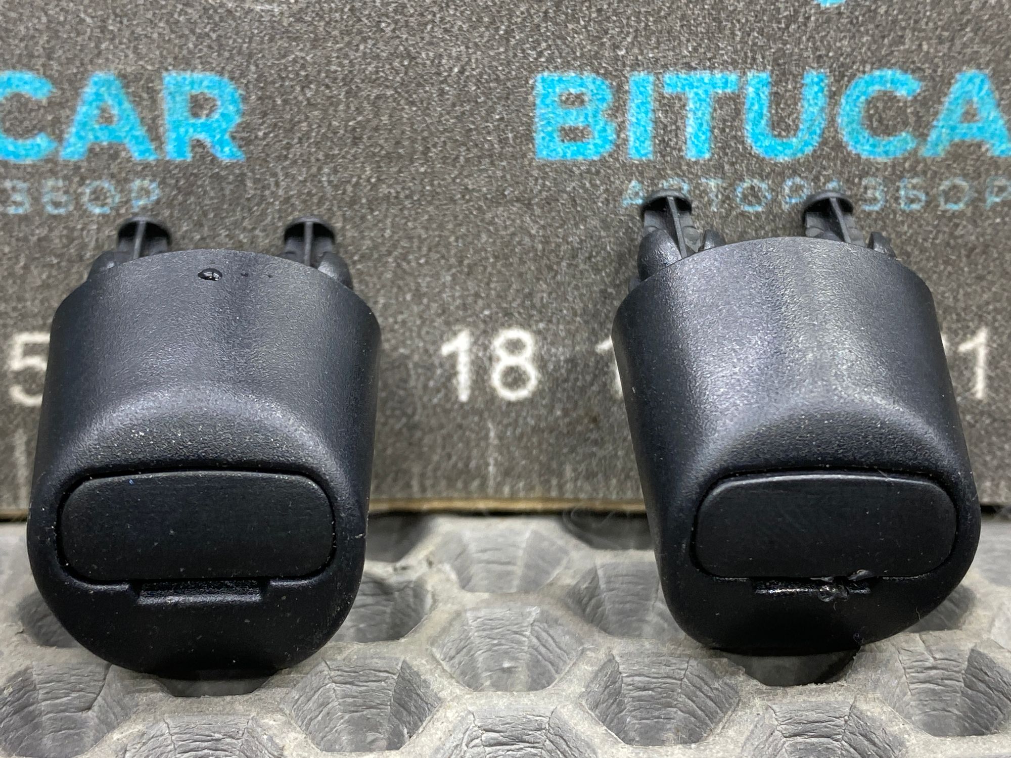 https://ycs.partsauto.market/partsauto-images/thmbs/userImages/c8f07ba63eb5b2f0f6006ea854bf8f7d/part/c02eb0cb-177d-427a-9b72-dc3d58523d77_1777641778319.jpg