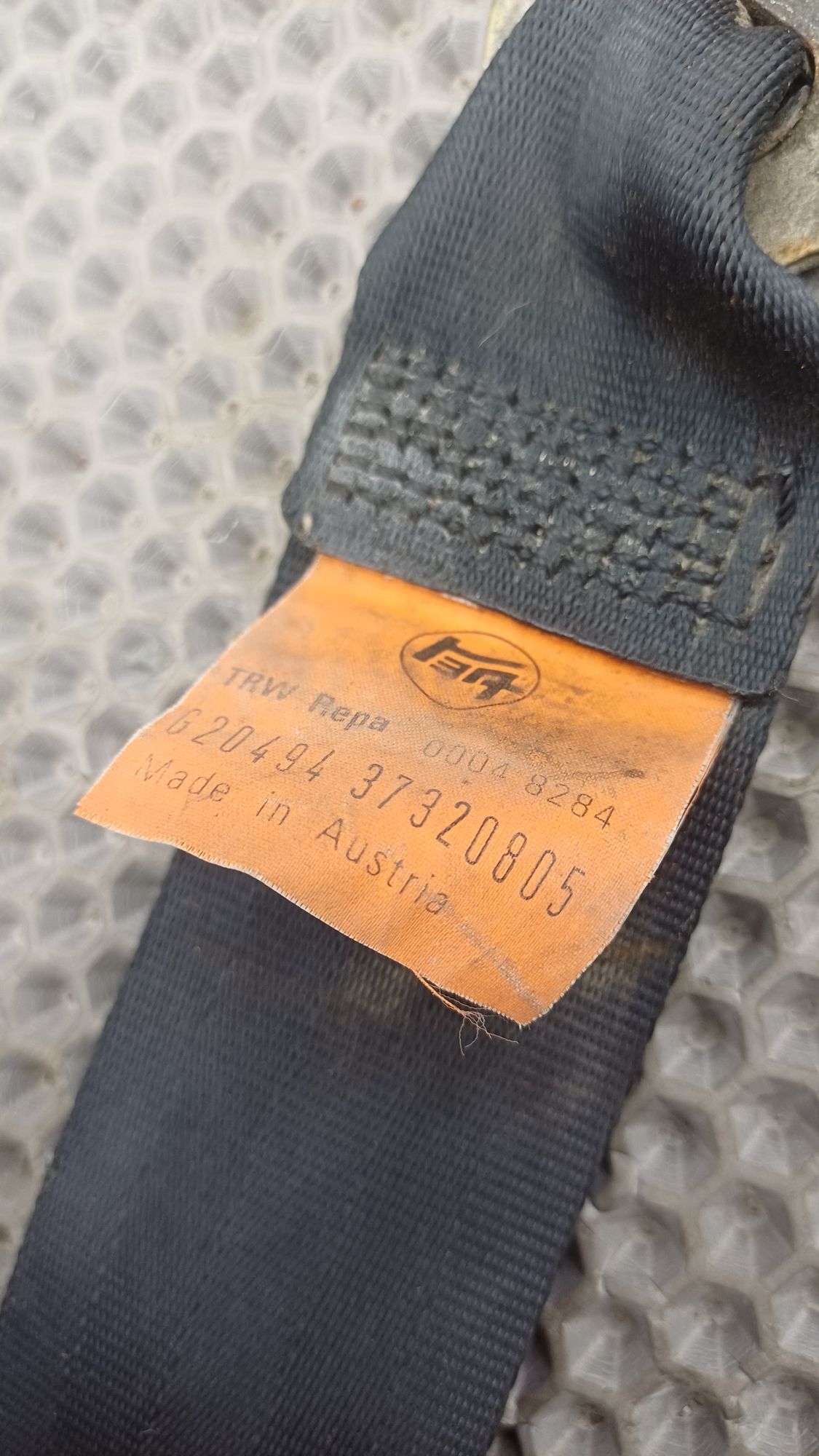 https://ycs.partsauto.market/partsauto-images/thmbs/userImages/c8f07ba63eb5b2f0f6006ea854bf8f7d/part/c055f2e2-24f2-4828-95f8-b887a2e736da_1774344299275.jpg