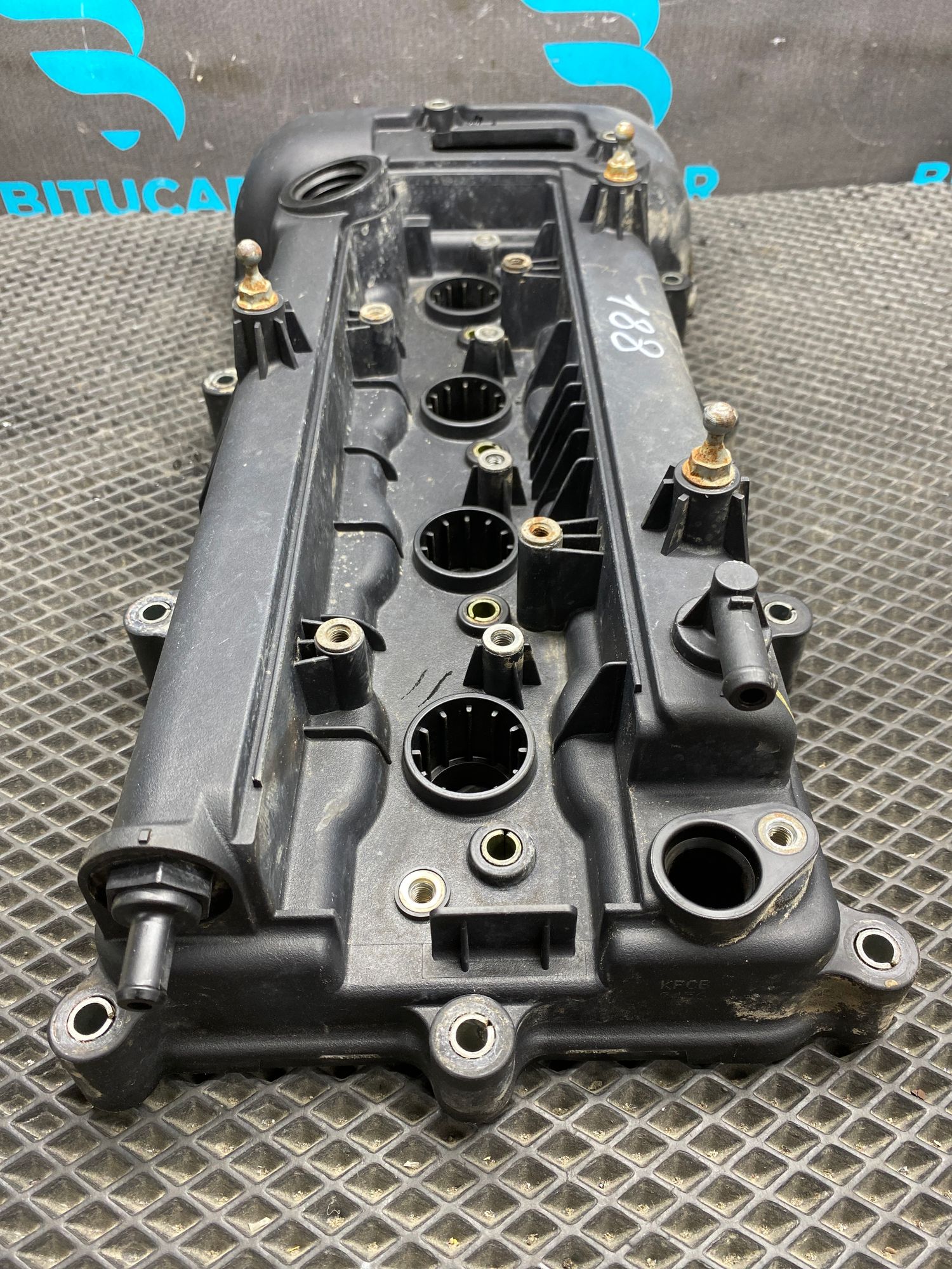 Клапанная крышка Kia Ceed 2 JD (G4FG) 1.6L AT 2013 Хэтчбек, 3990 рублей, Краснодар
