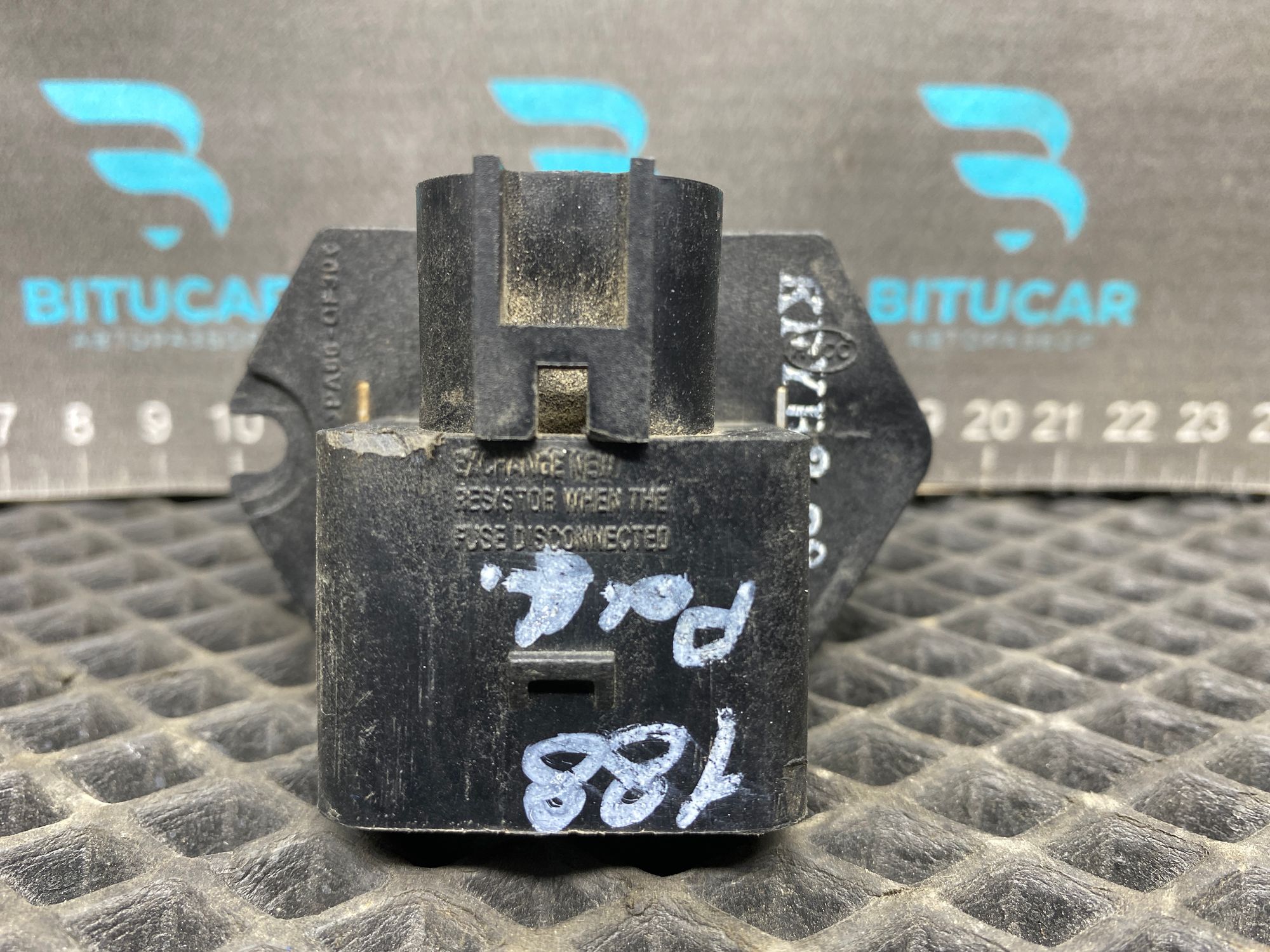 https://ycs.partsauto.market/partsauto-images/thmbs/userImages/c8f07ba63eb5b2f0f6006ea854bf8f7d/part/c08da392-5b97-4365-ad5f-33c7478d210f_1777459028703.jpg