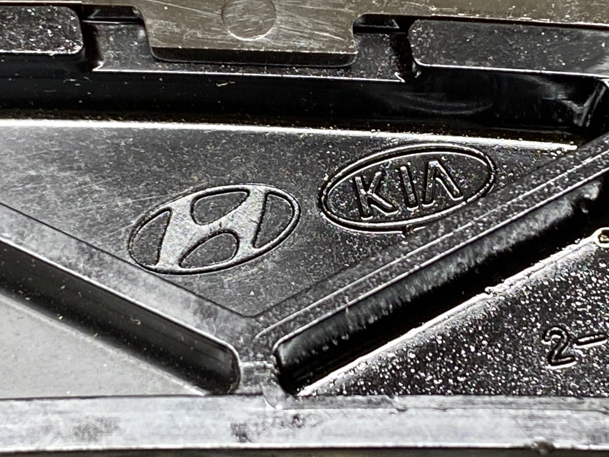 https://ycs.partsauto.market/partsauto-images/thmbs/userImages/c8f07ba63eb5b2f0f6006ea854bf8f7d/part/c1af3250-eea5-4fe8-9674-ec5154a835de_1777270406570.jpg