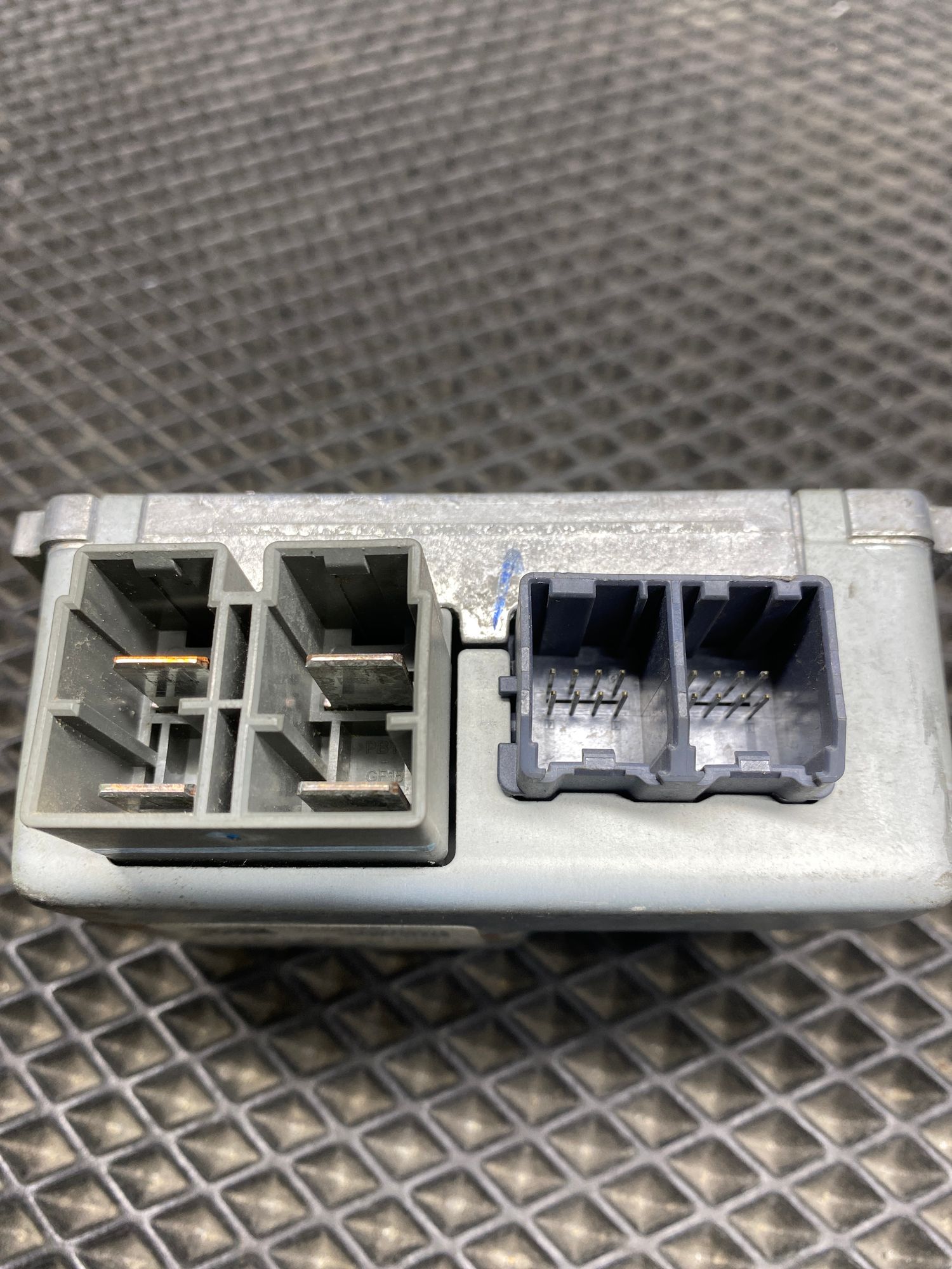 https://ycs.partsauto.market/partsauto-images/thmbs/userImages/c8f07ba63eb5b2f0f6006ea854bf8f7d/part/c3333372-3be2-4fd2-98c1-994c41456657_1776872635734.jpg