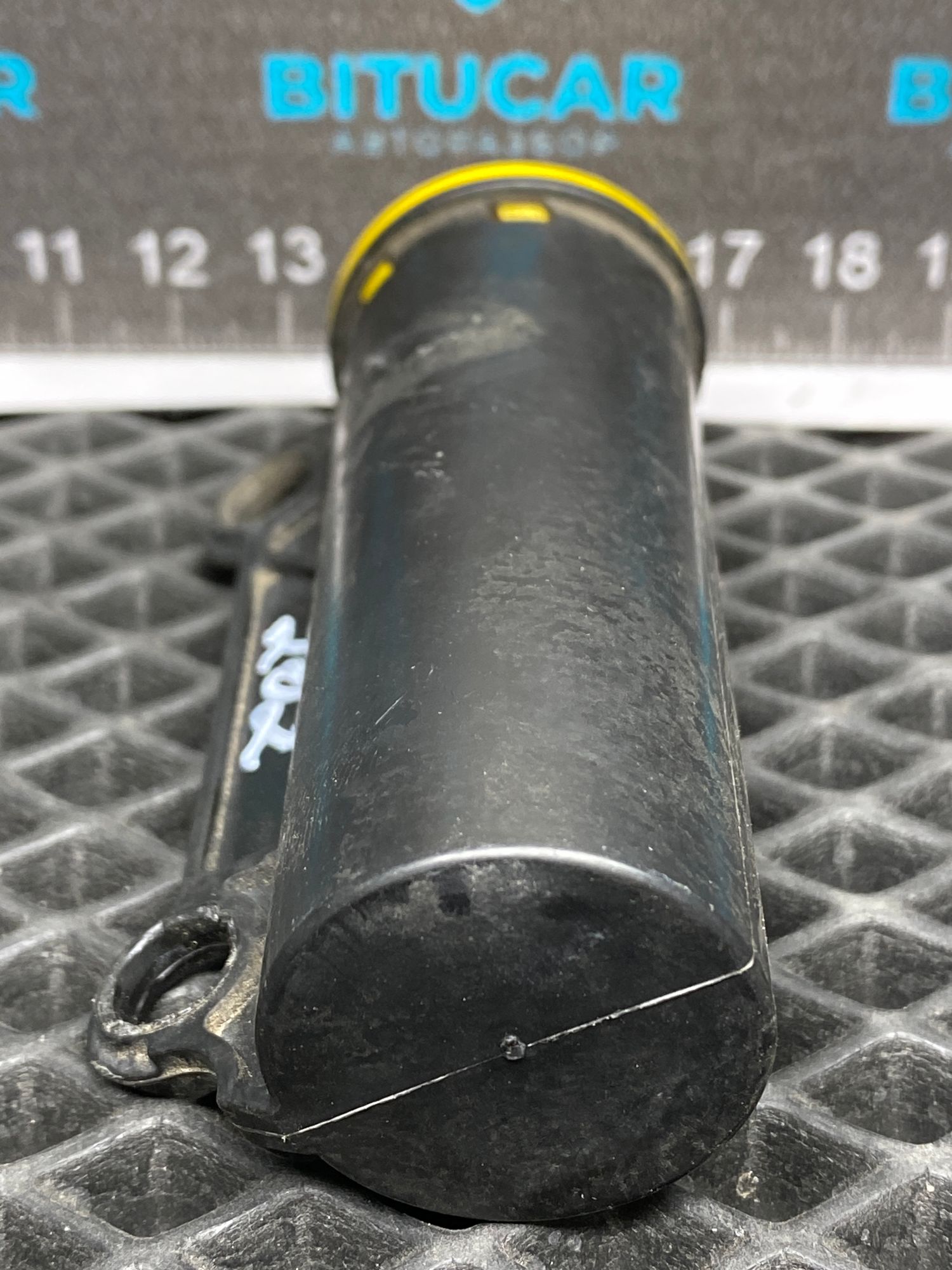 https://ycs.partsauto.market/partsauto-images/thmbs/userImages/c8f07ba63eb5b2f0f6006ea854bf8f7d/part/c37391b1-99dc-46c0-babc-f6ec88a77985_1777714395931.jpg