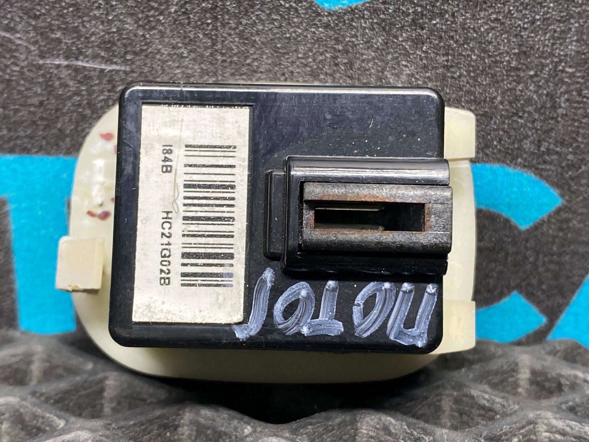 https://ycs.partsauto.market/partsauto-images/thmbs/userImages/c8f07ba63eb5b2f0f6006ea854bf8f7d/part/c3919a76-d22b-4225-ad75-e3383d4f0c4a_1776932634936.jpg
