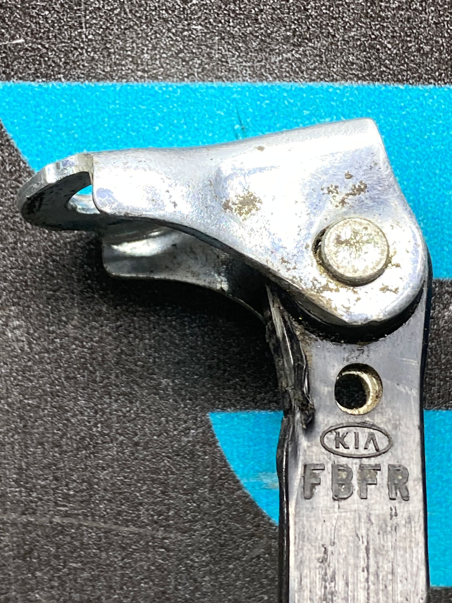 https://ycs.partsauto.market/partsauto-images/thmbs/userImages/c8f07ba63eb5b2f0f6006ea854bf8f7d/part/c4b91f55-a1f7-457c-96d1-0934c265f7f0_1776936634672.jpg