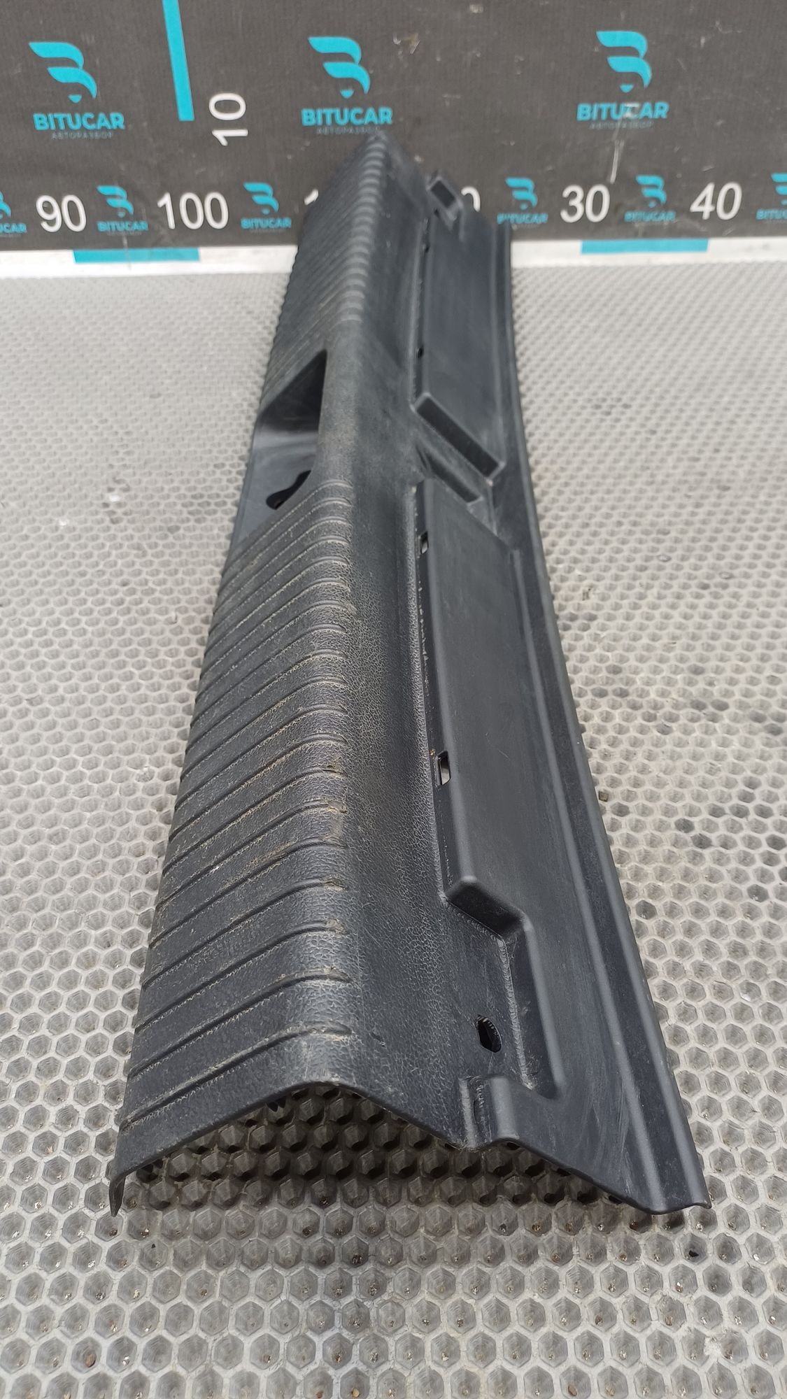 https://ycs.partsauto.market/partsauto-images/thmbs/userImages/c8f07ba63eb5b2f0f6006ea854bf8f7d/part/c61478d4-4b71-4b89-ae7a-e9ee06113415_1777365660150.jpg
