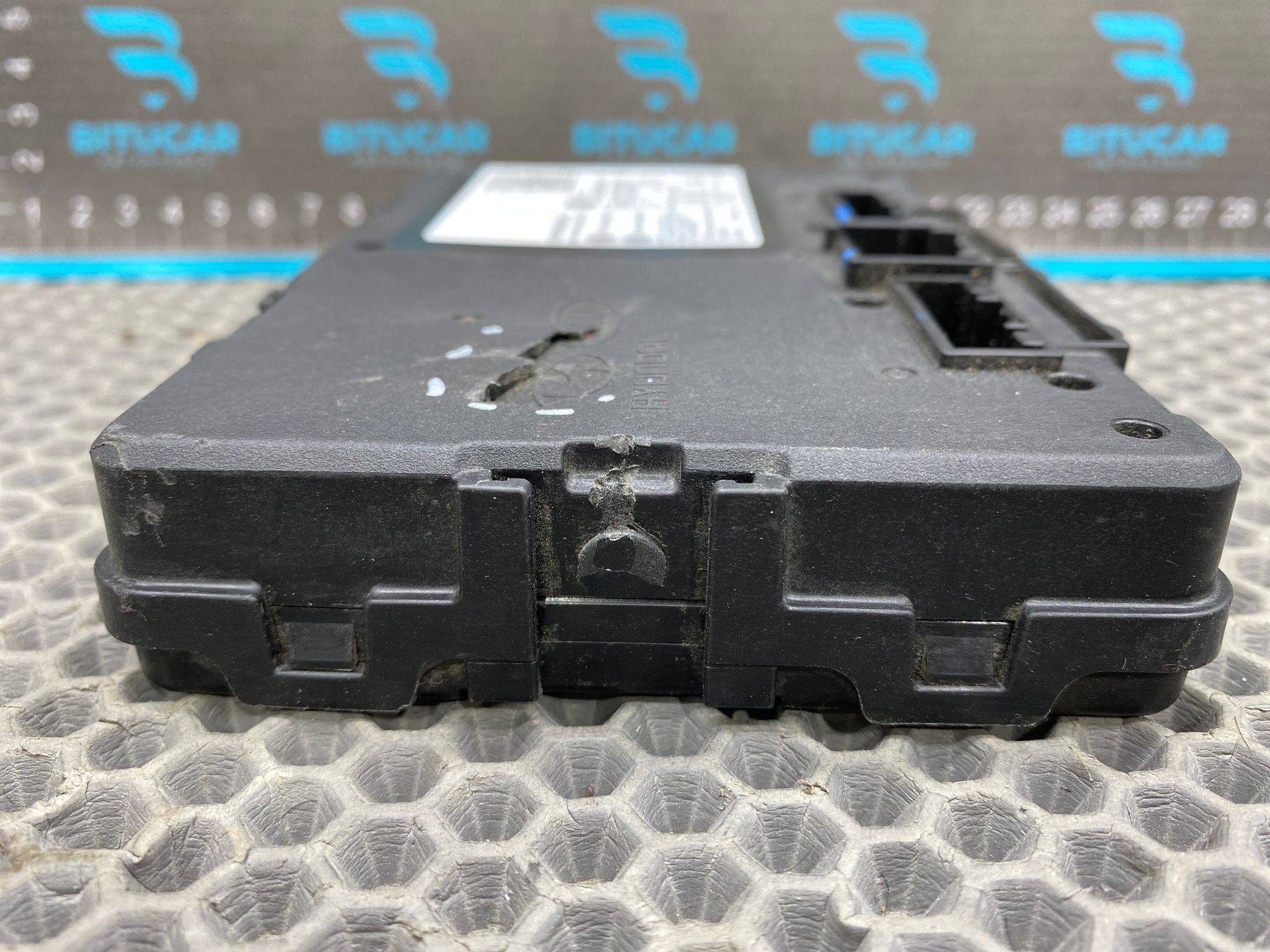 https://ycs.partsauto.market/partsauto-images/thmbs/userImages/c8f07ba63eb5b2f0f6006ea854bf8f7d/part/c69d6bc1-f67e-4549-af0f-da9e418d72da_1777807925412.jpg