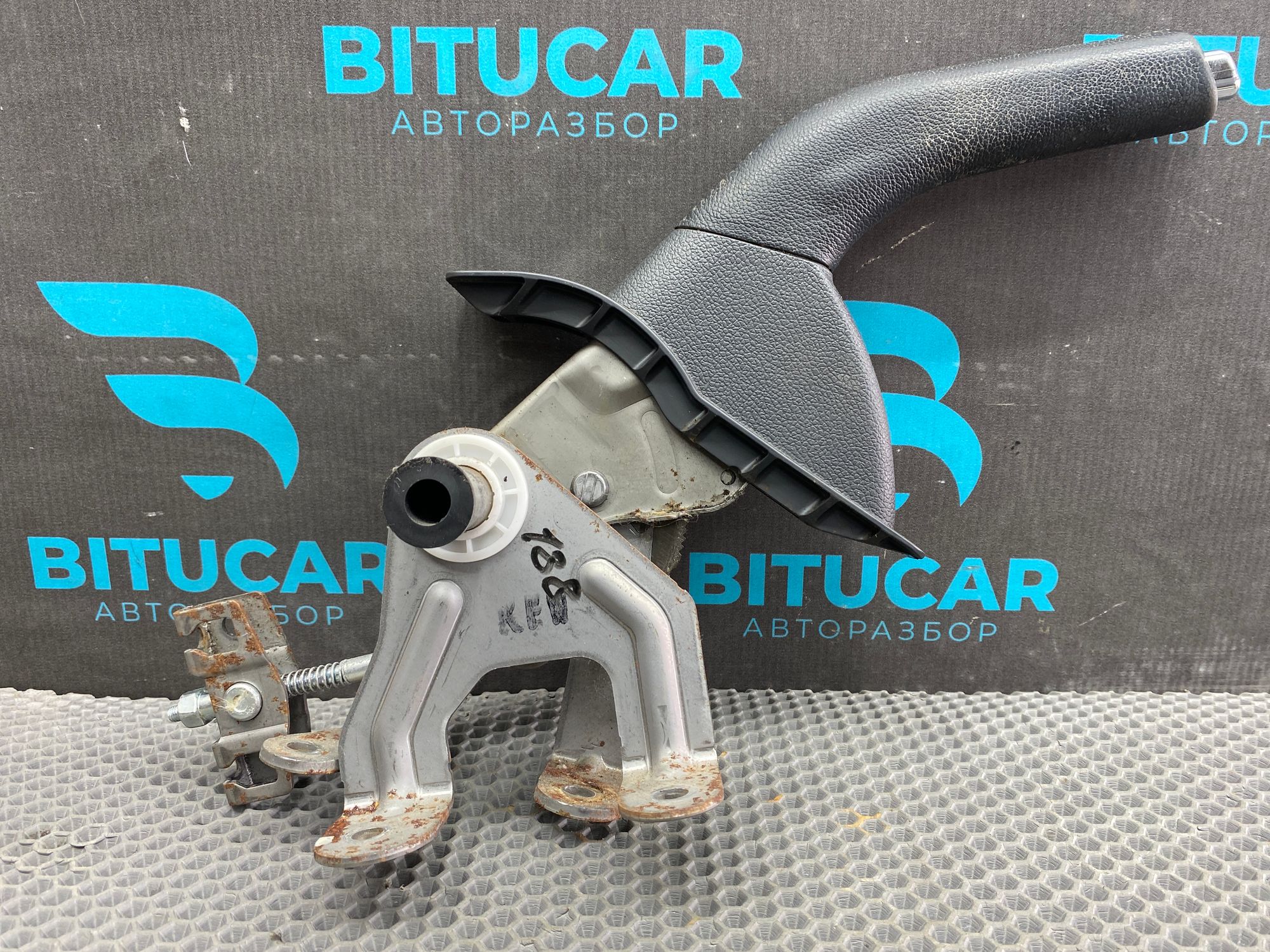 https://ycs.partsauto.market/partsauto-images/thmbs/userImages/c8f07ba63eb5b2f0f6006ea854bf8f7d/part/c6da67f1-dddd-4c3b-a5d1-c175e555c9d2_1777532686379.jpg