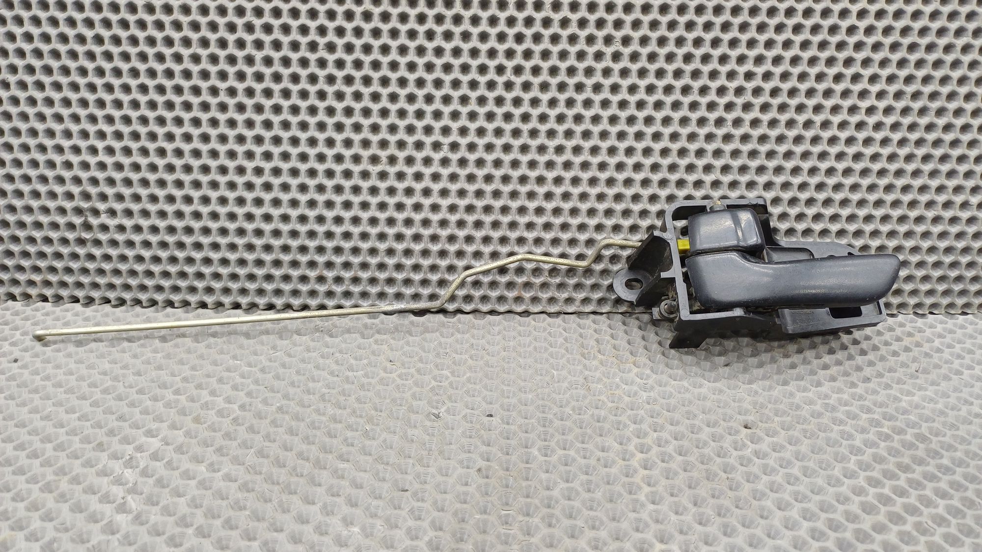 Б/У Ручка двери внутренняя задняя левая Toyota CARINA E 6 дорест. 1992—1996 1994 Зеленый, 399 рублей, Краснодар