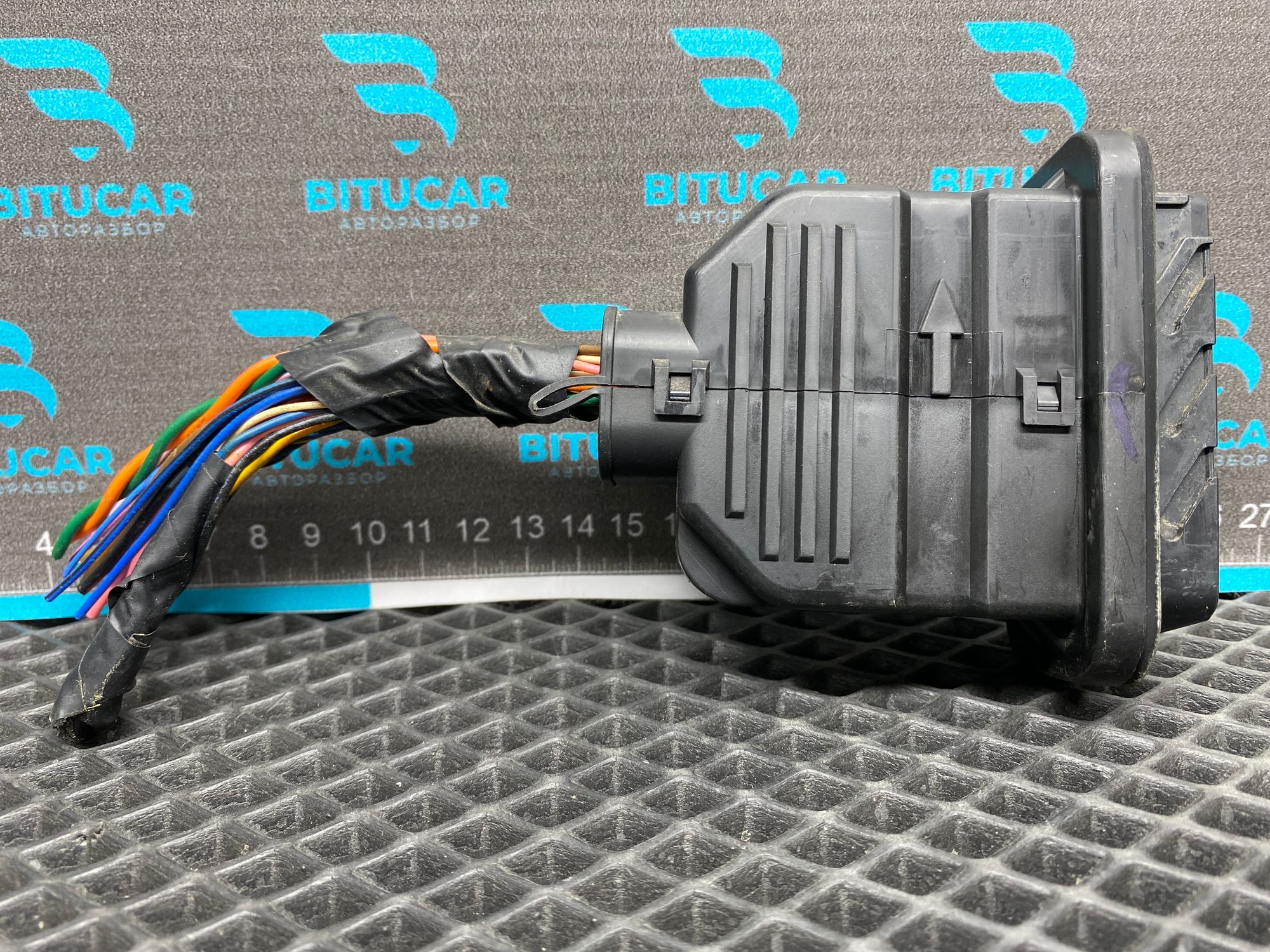 https://ycs.partsauto.market/partsauto-images/thmbs/userImages/c8f07ba63eb5b2f0f6006ea854bf8f7d/part/c757a640-0f97-4e00-8727-5b0479738b71_1777714100470.jpg