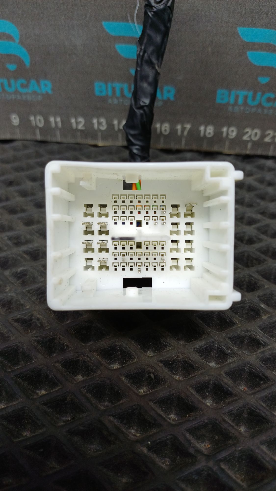 https://ycs.partsauto.market/partsauto-images/thmbs/userImages/c8f07ba63eb5b2f0f6006ea854bf8f7d/part/c773af8b-daad-45aa-9c8e-dc888bc972ab_1777562054091.jpg