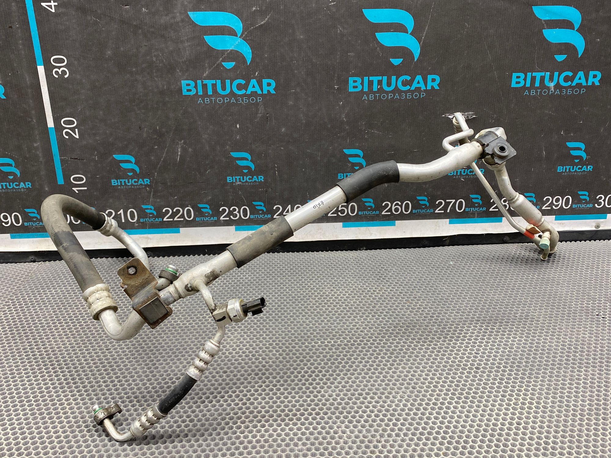 https://ycs.partsauto.market/partsauto-images/thmbs/userImages/c8f07ba63eb5b2f0f6006ea854bf8f7d/part/c88d6ed2-e5a8-42a5-8c24-486e7eecdfb6_1777555432062.jpg