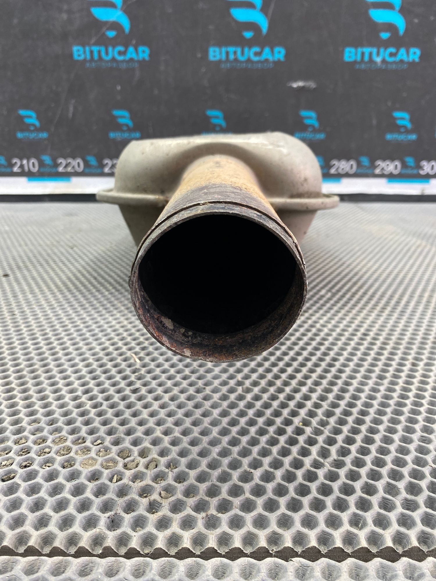 https://ycs.partsauto.market/partsauto-images/thmbs/userImages/c8f07ba63eb5b2f0f6006ea854bf8f7d/part/c944493e-8ed0-423a-8085-08a1c68dbfc3_1777469281259.jpg