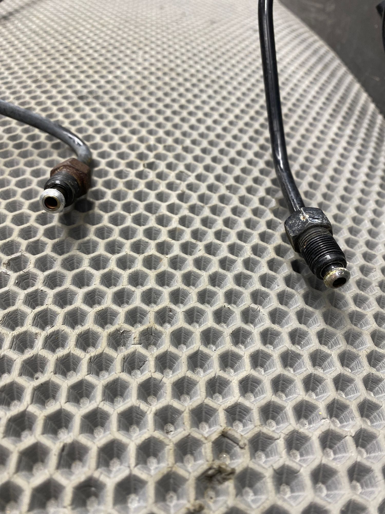 https://ycs.partsauto.market/partsauto-images/thmbs/userImages/c8f07ba63eb5b2f0f6006ea854bf8f7d/part/c9ad5723-96fe-4a30-9a6b-ddef16f5ccad_1777377441593.jpg