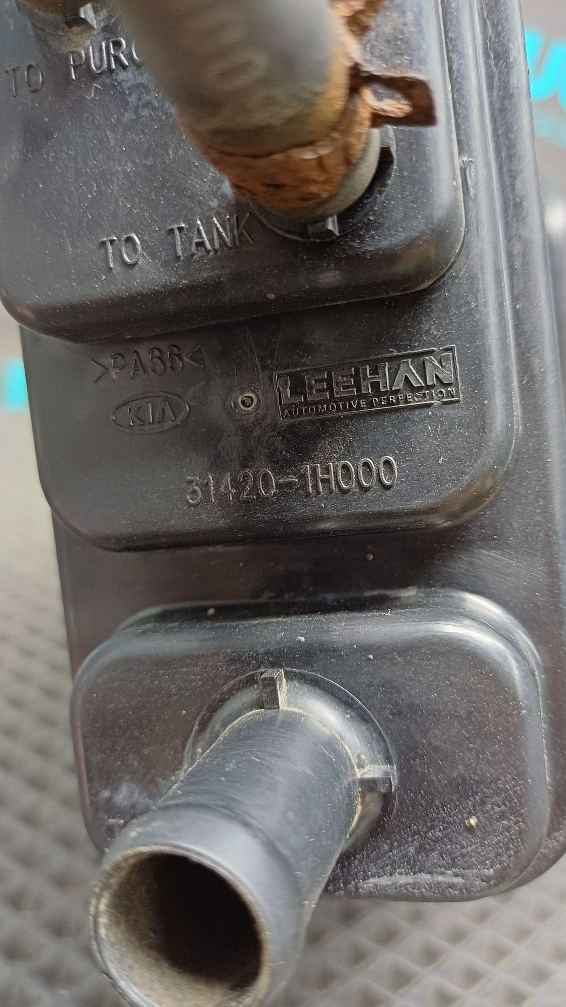 https://ycs.partsauto.market/partsauto-images/thmbs/userImages/c8f07ba63eb5b2f0f6006ea854bf8f7d/part/c9f5cc78-68ab-46cd-954a-789f80ec9e4d_1777554216059.jpg