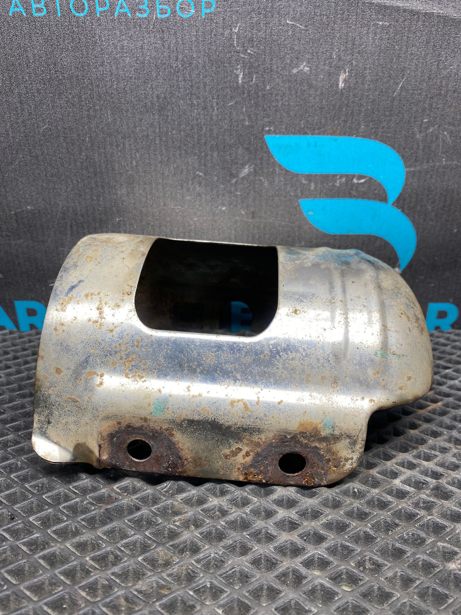 https://ycs.partsauto.market/partsauto-images/thmbs/userImages/c8f07ba63eb5b2f0f6006ea854bf8f7d/part/ca4e0e70-dc9a-4f4e-b987-a748fc02b74b_1777116304653.jpg