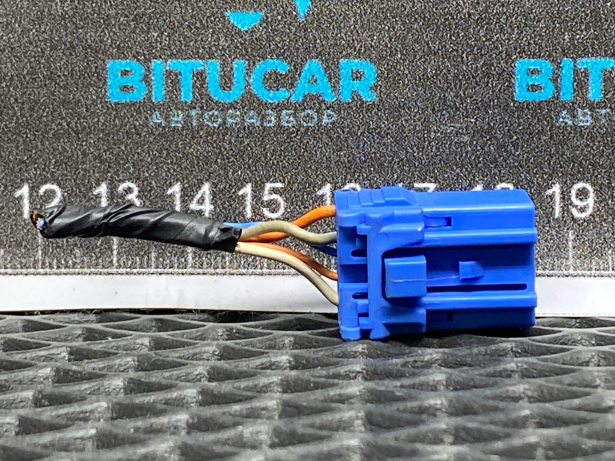 https://ycs.partsauto.market/partsauto-images/thmbs/userImages/c8f07ba63eb5b2f0f6006ea854bf8f7d/part/ca4e672e-f28b-4e78-83da-53b237f441b9_1777723983991.jpg