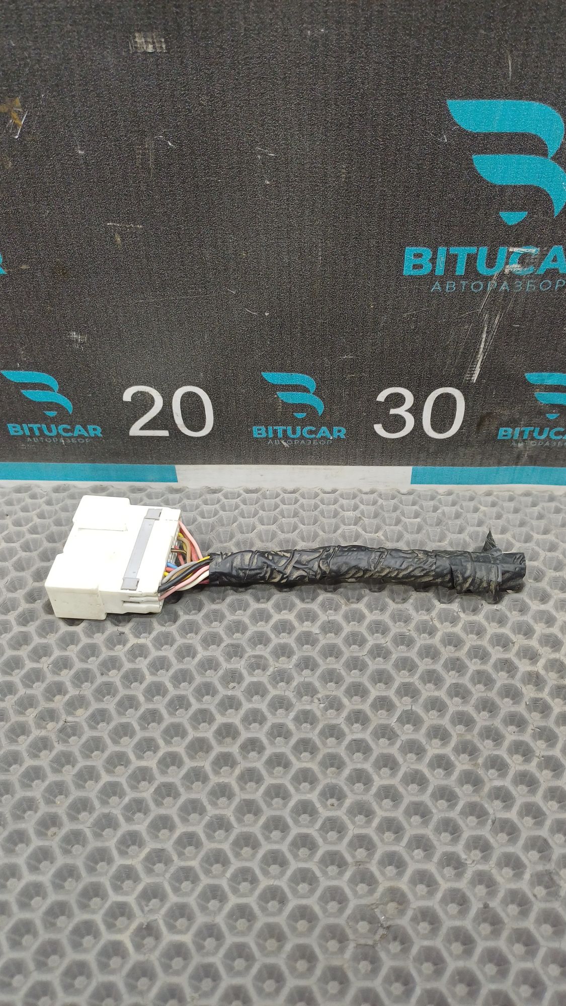 https://ycs.partsauto.market/partsauto-images/thmbs/userImages/c8f07ba63eb5b2f0f6006ea854bf8f7d/part/cacb7319-443f-43ea-b7d2-95628efb79eb_1777372746242.jpg