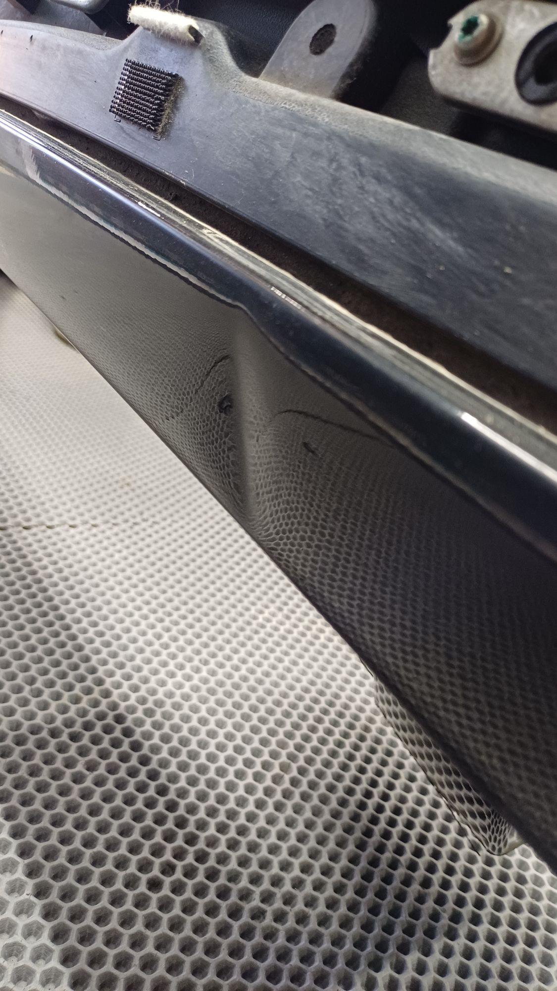 https://ycs.partsauto.market/partsauto-images/thmbs/userImages/c8f07ba63eb5b2f0f6006ea854bf8f7d/part/cb2a44f9-898e-428c-8a89-693e4c8edb63_1777380616232.jpg